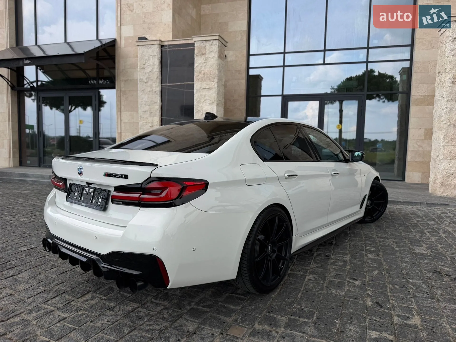 2017 BMW 5er - мініатюра 13