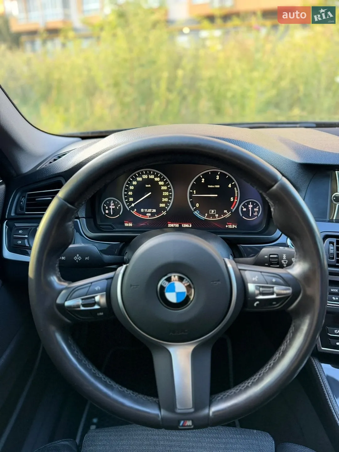 2012 BMW 5er - мініатюра 11