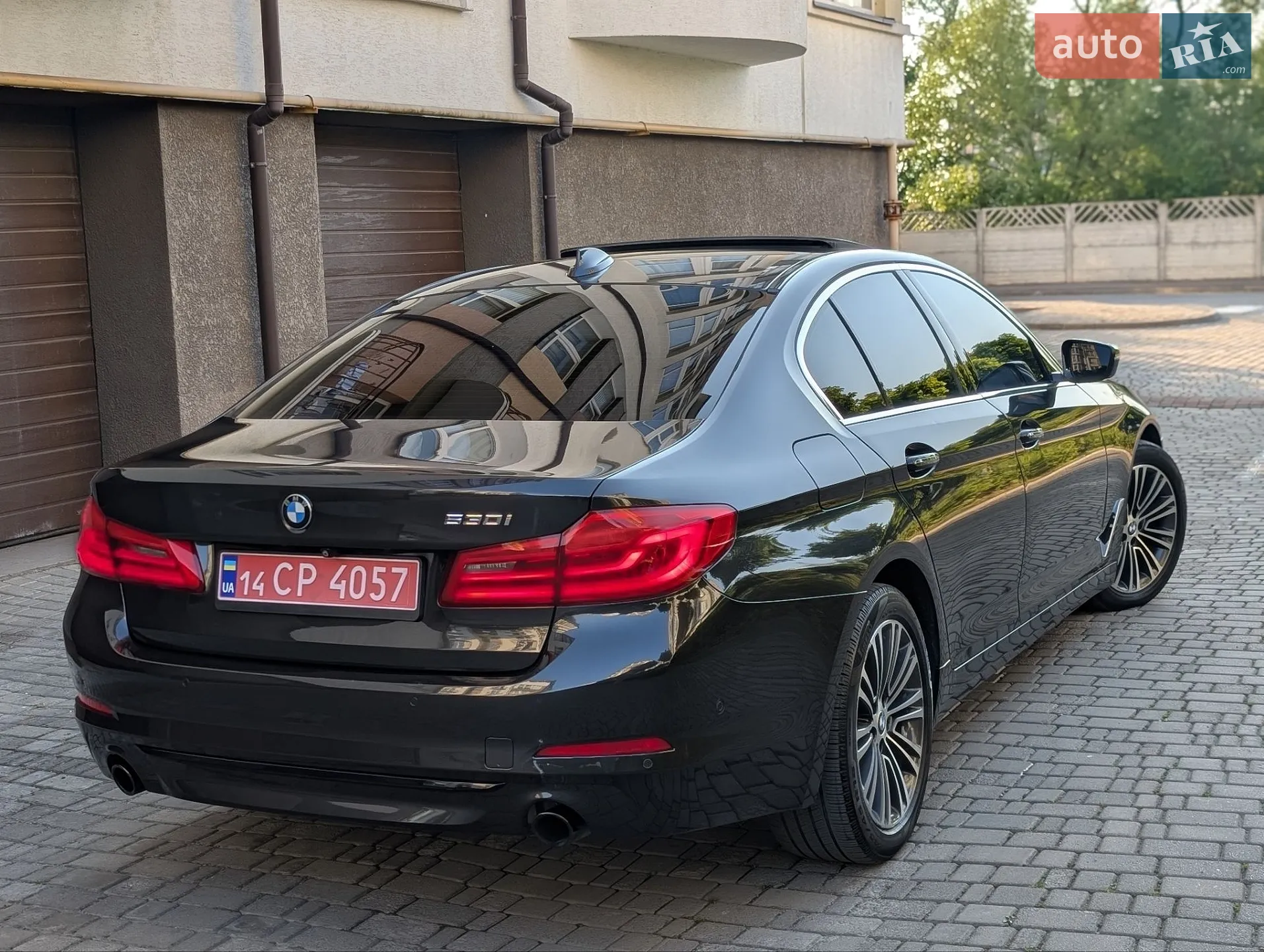 BMW 5 Series 2017 VIN WBAJA5C35HG894016 фото оголошення 21 з 86