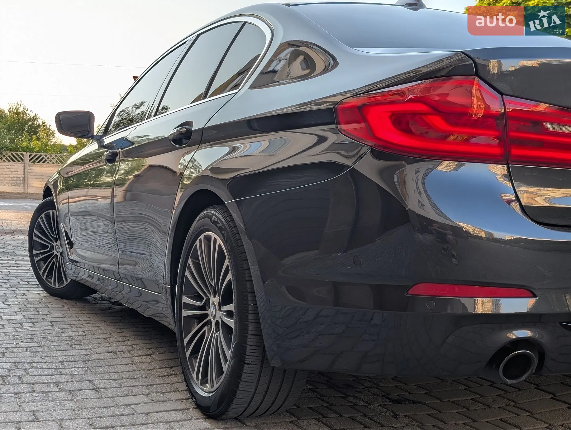 BMW 5 Series 2017 VIN WBAJA5C35HG894016 фото оголошення 30 з 86