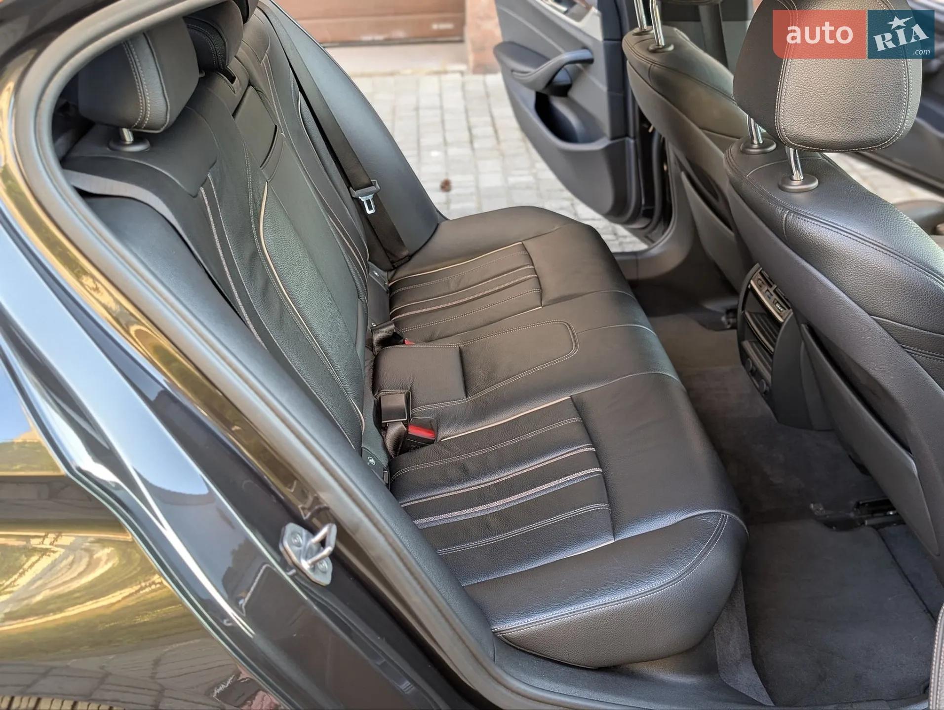 BMW 5 Series 2017 VIN WBAJA5C35HG894016 фото оголошення 43 з 86