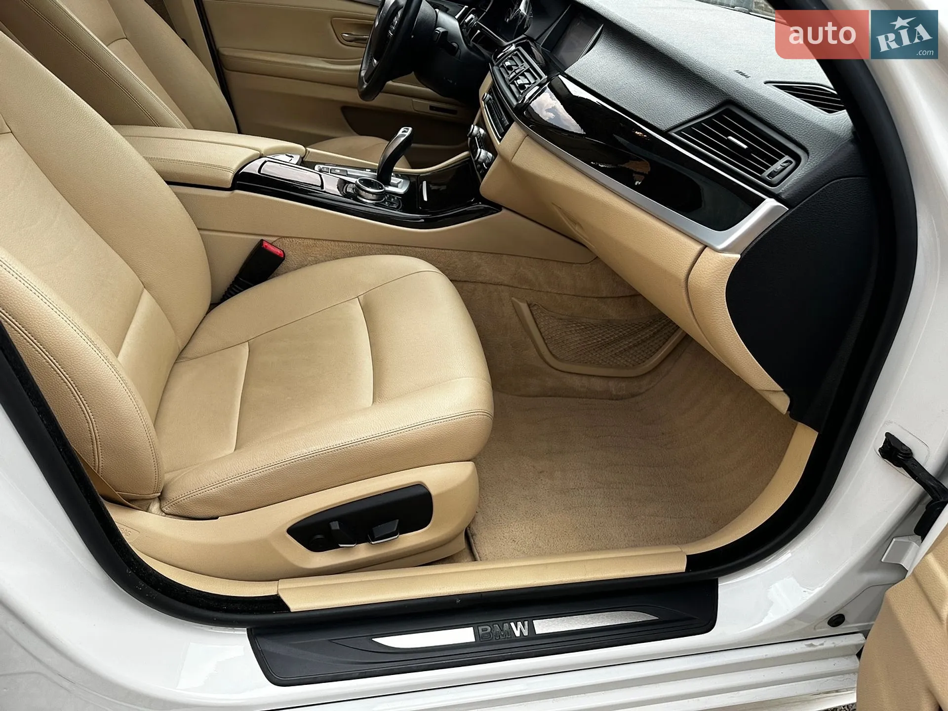 2014 BMW 5er - мініатюра 82