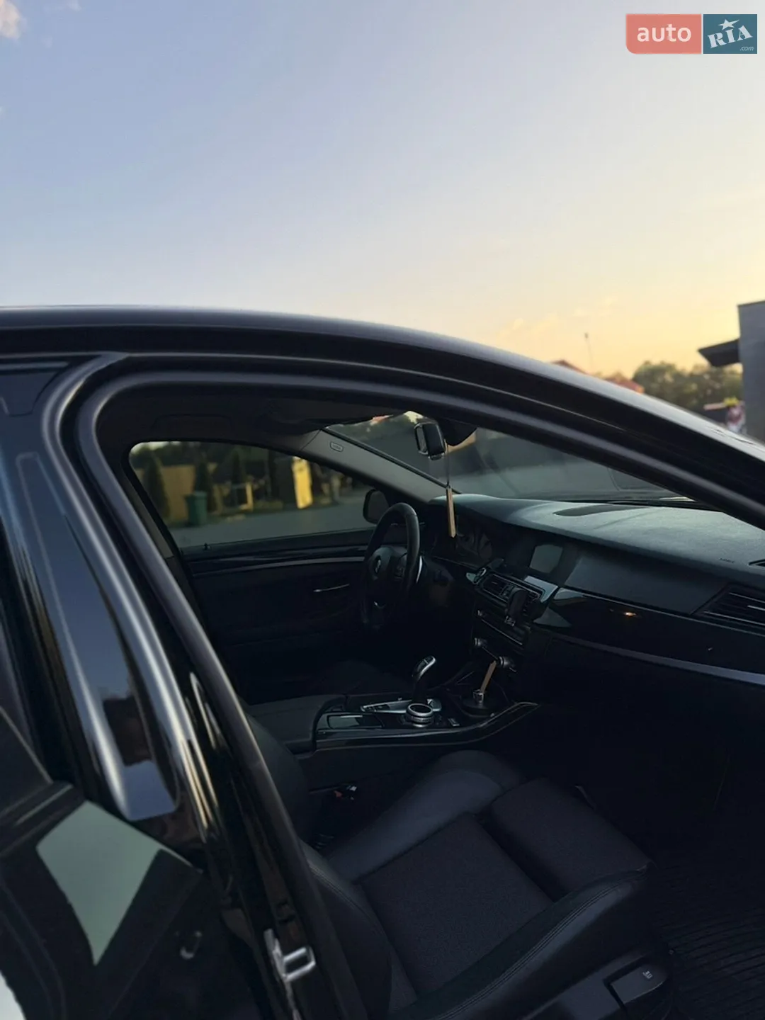 2012 BMW 5er - мініатюра 11
