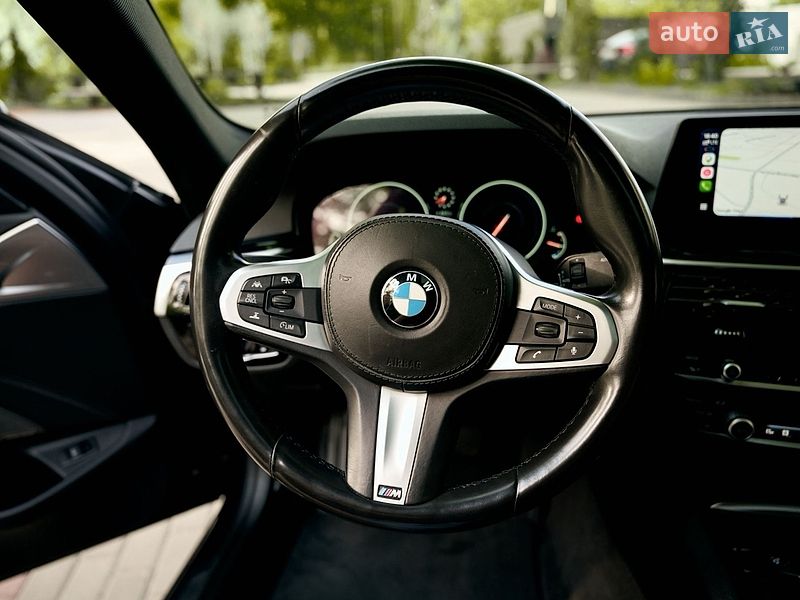 Седан BMW 5 Series 2017 в Ровно