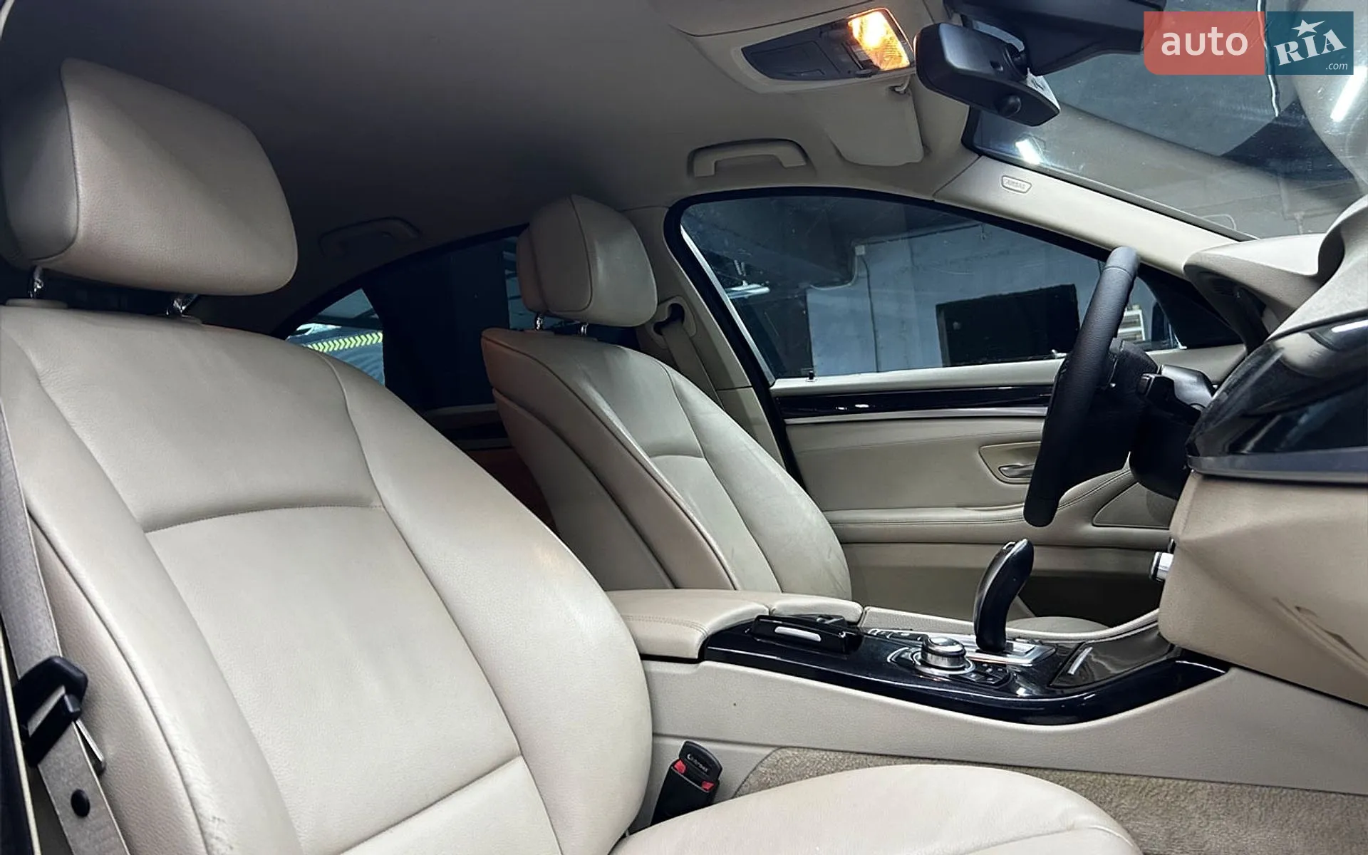 2011 BMW 5er - мініатюра 21
