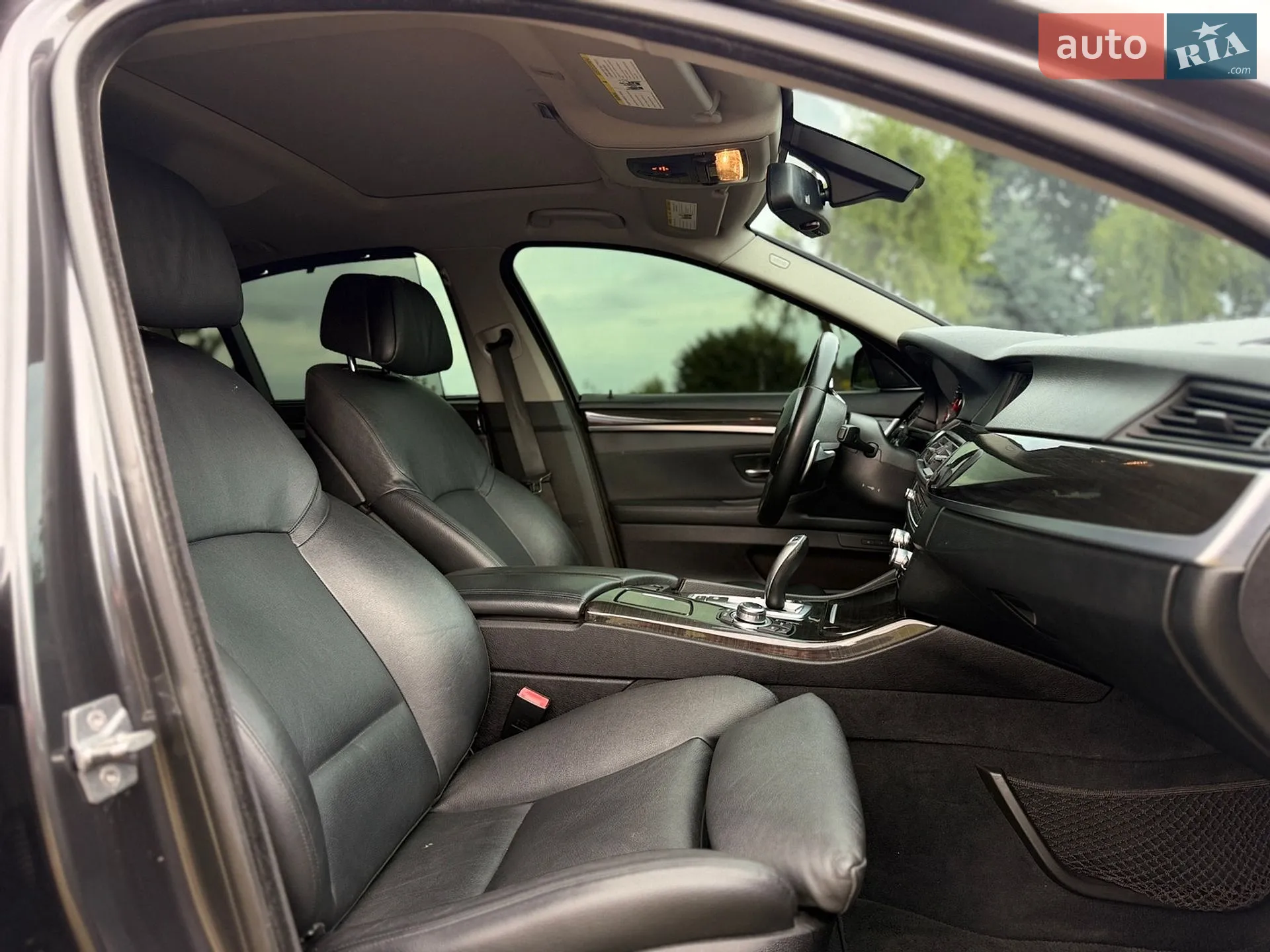 2010 BMW 5er - мініатюра 17