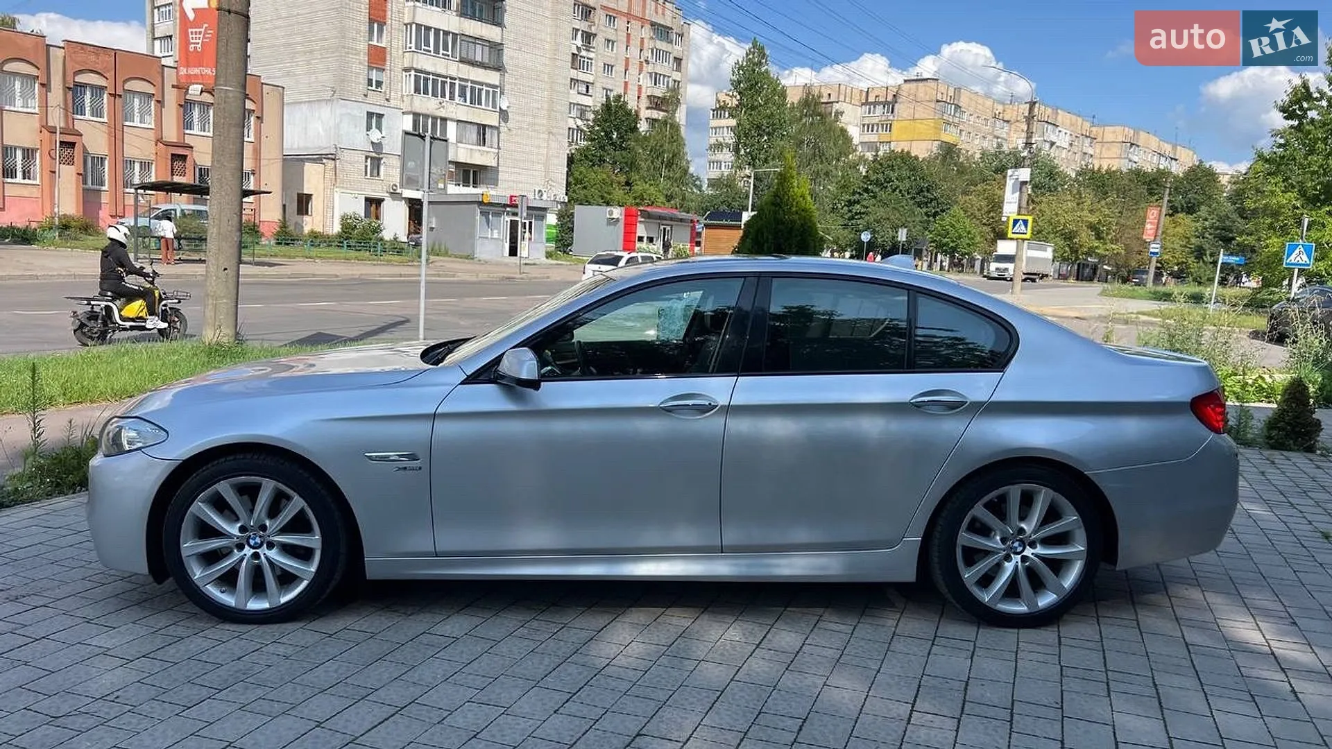 2011 BMW 5er - мініатюра 4