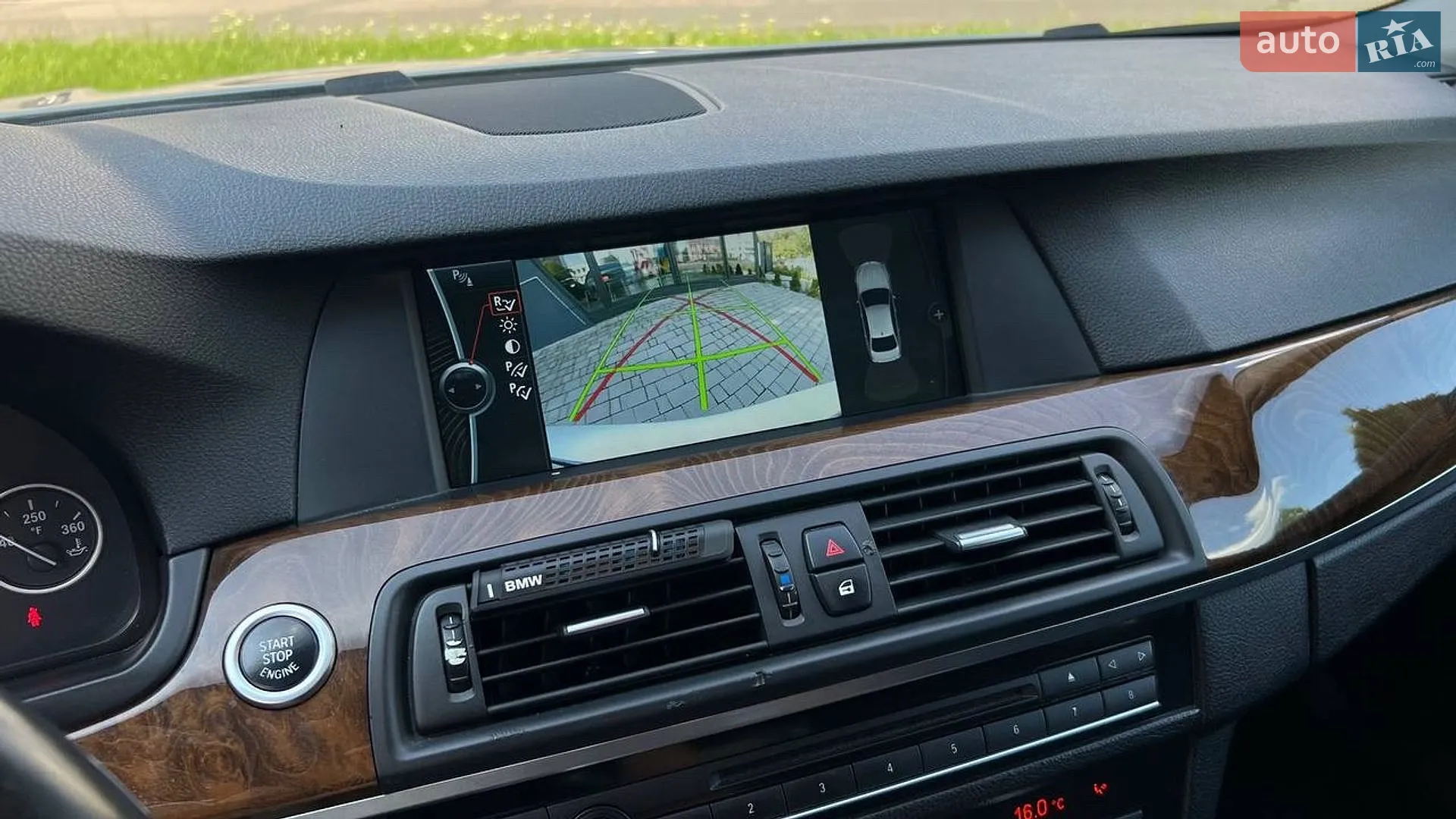 2011 BMW 5er - мініатюра 11