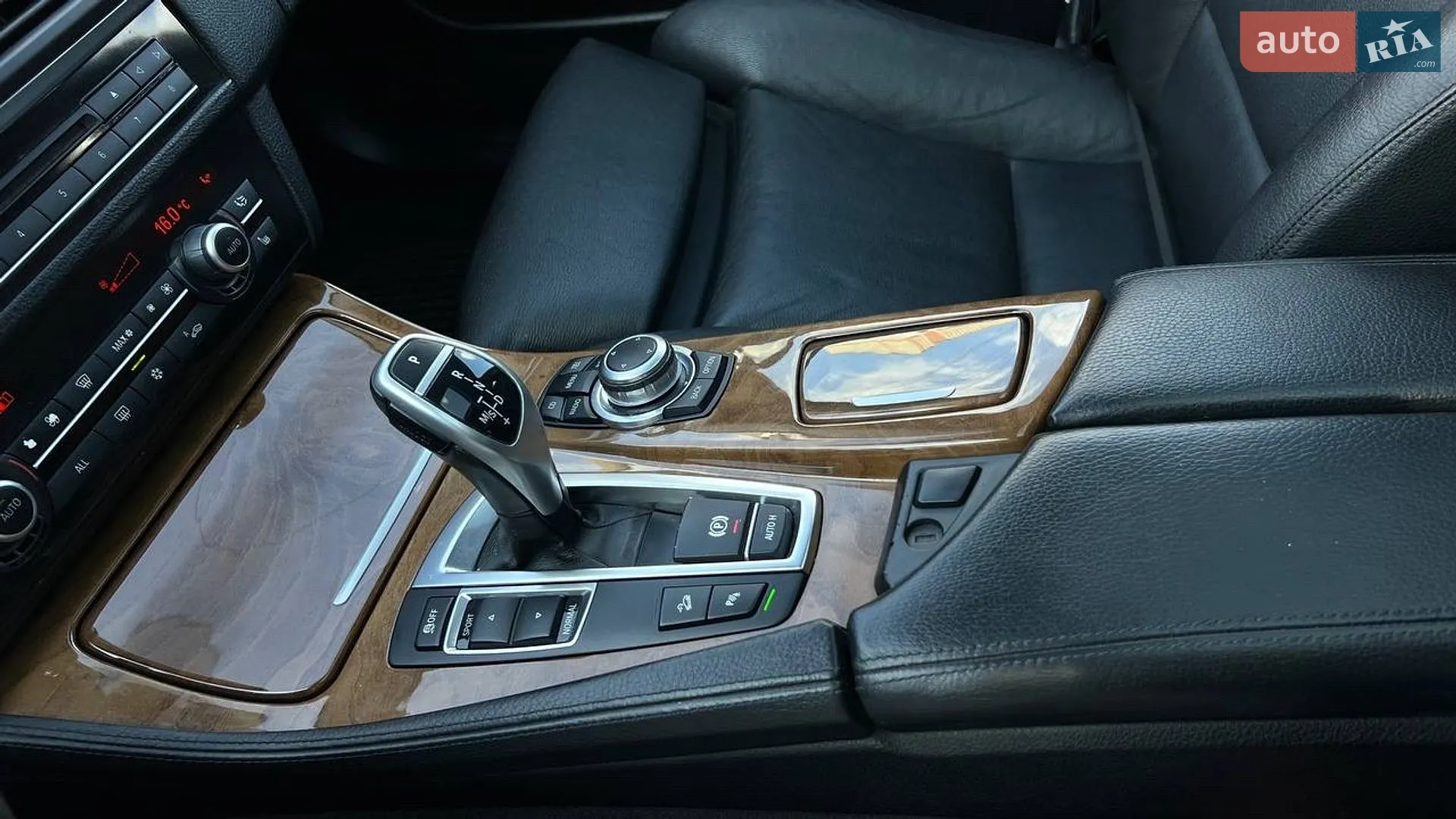 2011 BMW 5er - мініатюра 23