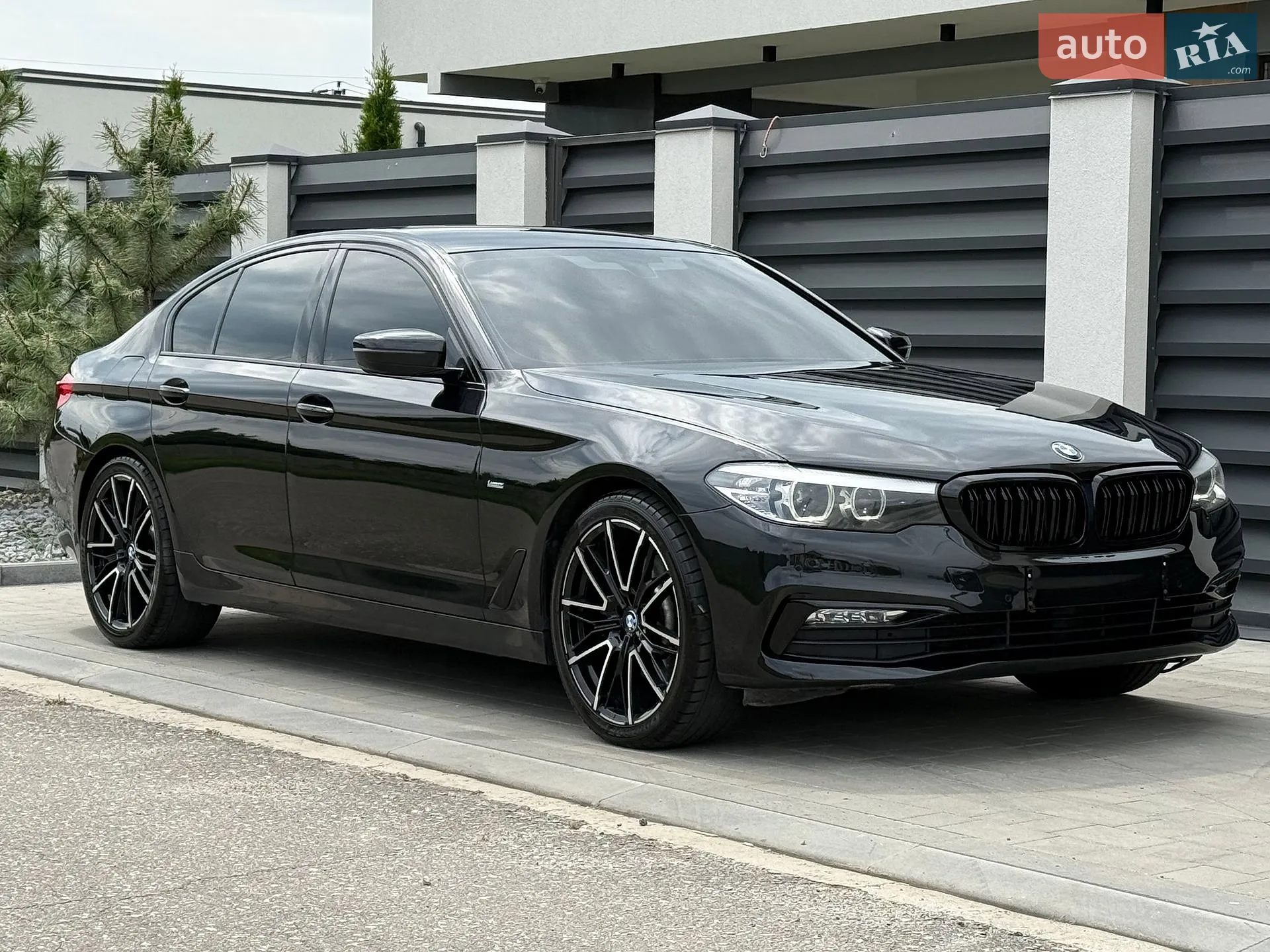 2017 BMW 5er - мініатюра 2