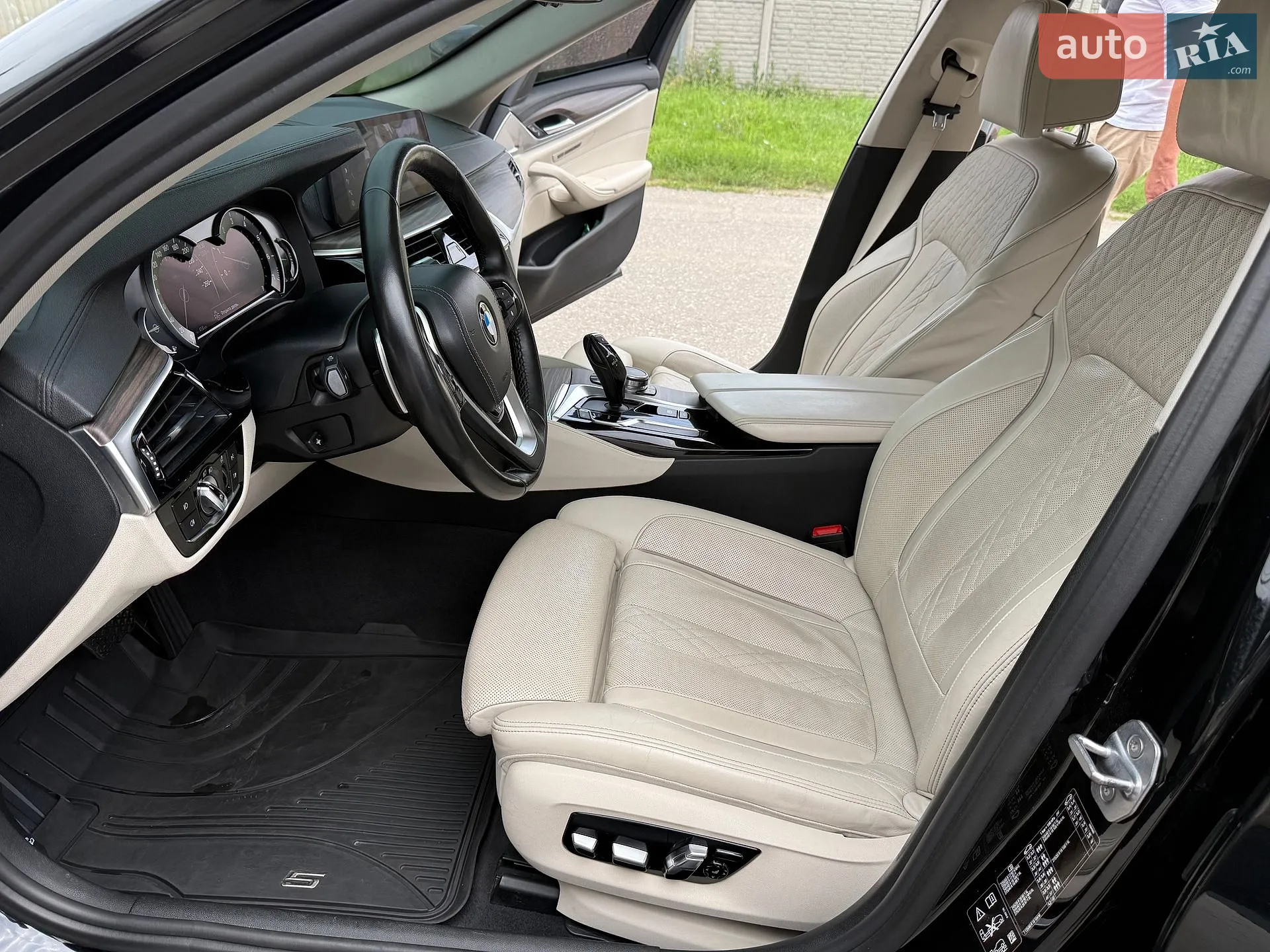 2017 BMW 5er - мініатюра 17