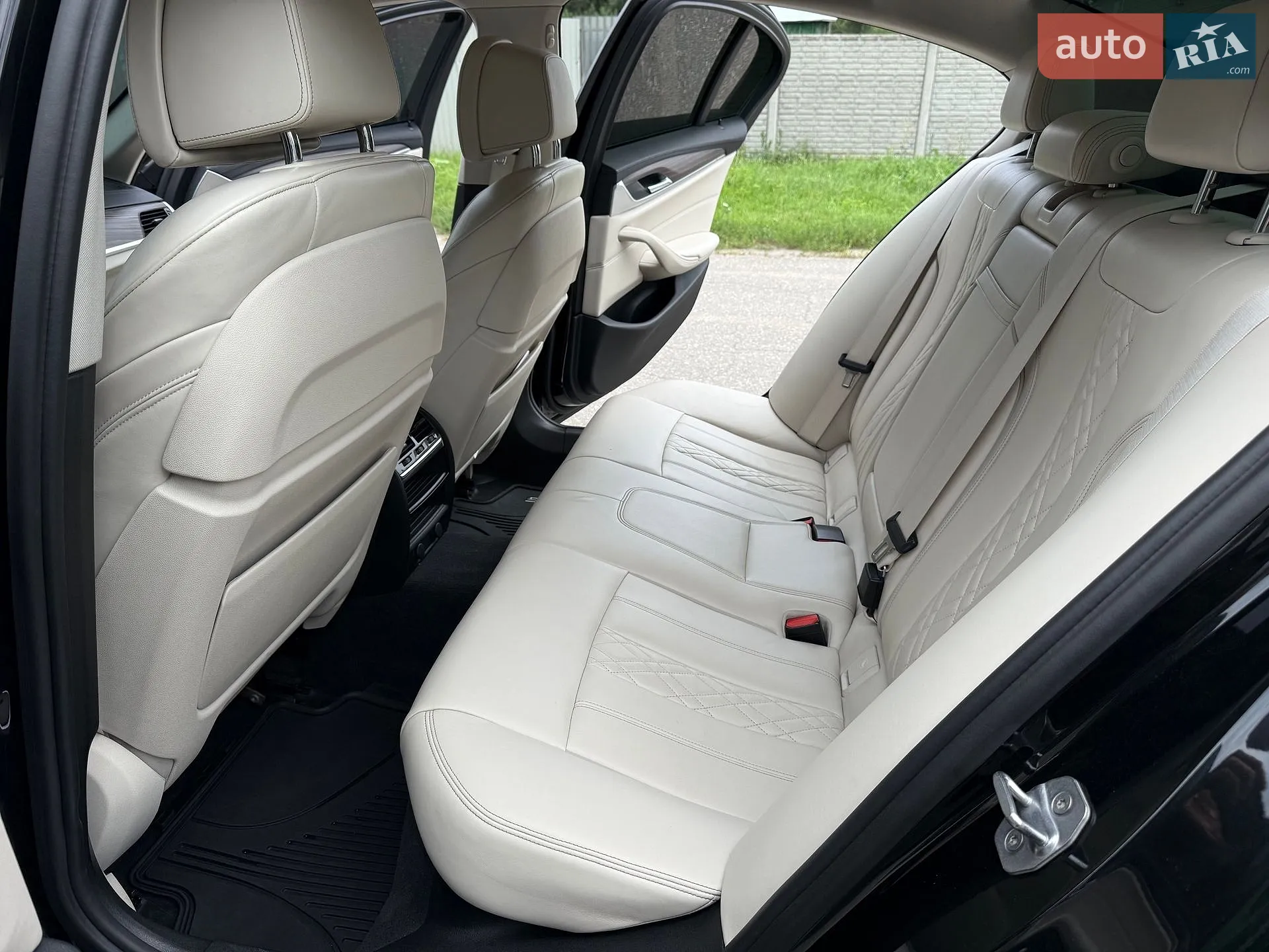 2017 BMW 5er - мініатюра 25