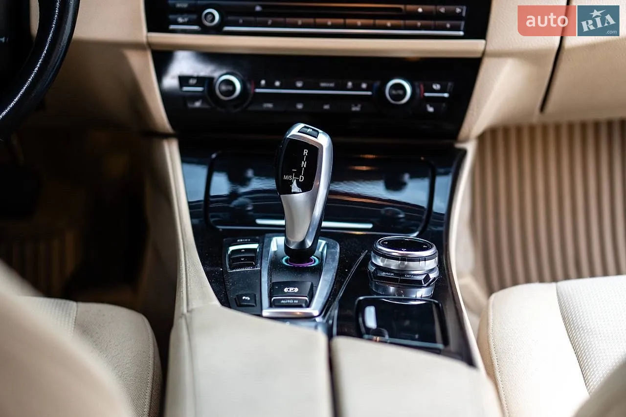 2013 BMW 5er - мініатюра 16