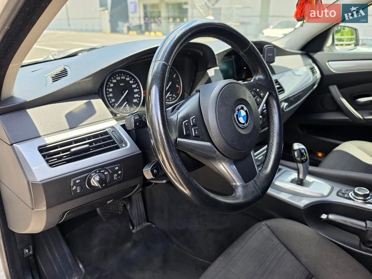 2010 BMW 5er - мініатюра 40