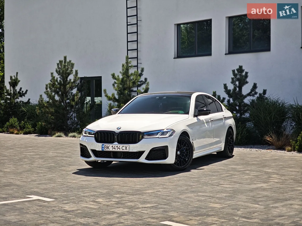 2016 BMW 5er - мініатюра 13