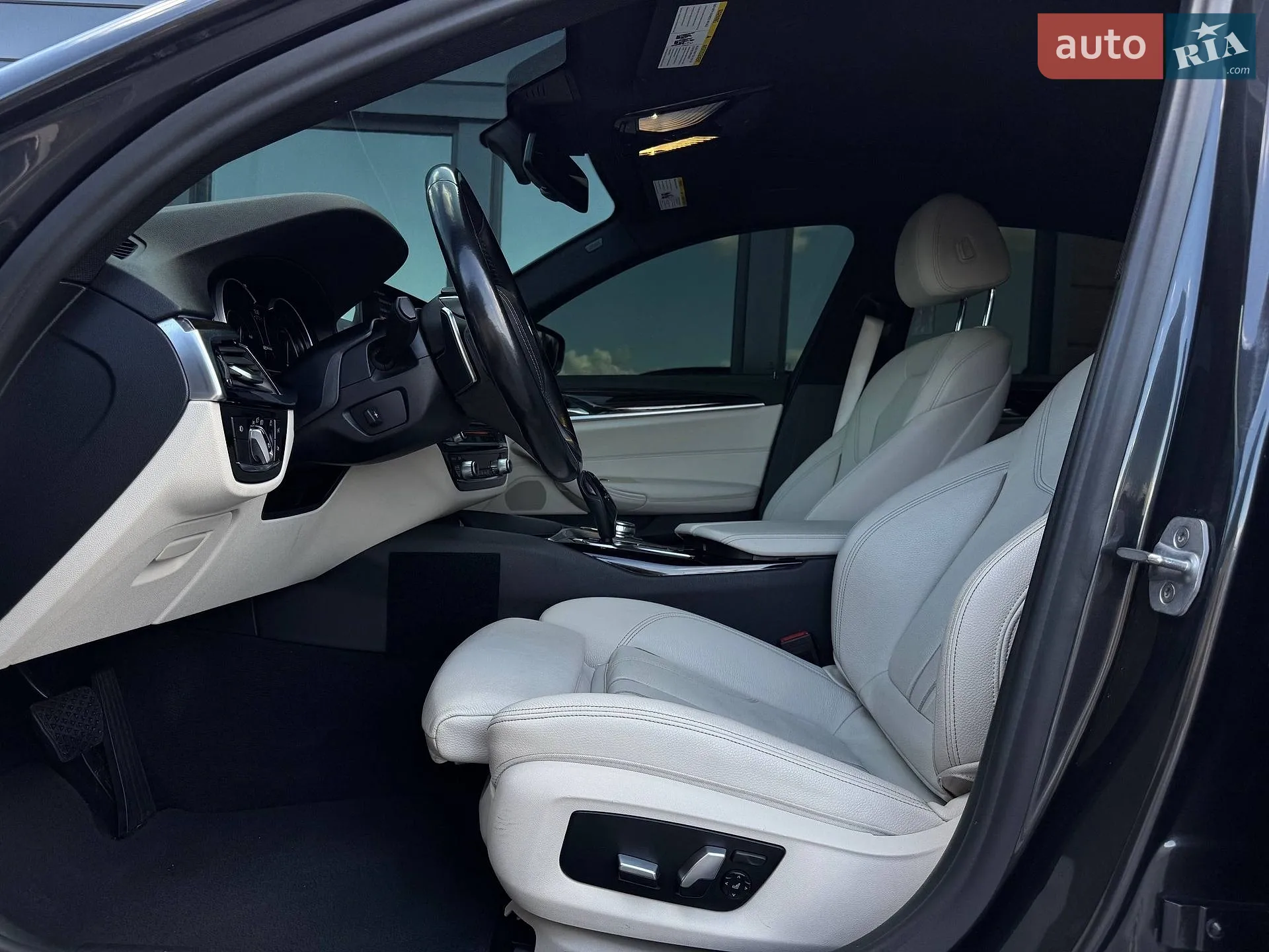 2017 BMW 5er - мініатюра 28