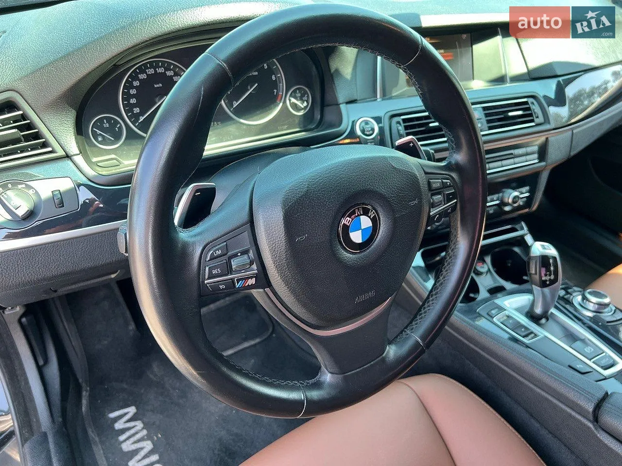 2016 BMW 5er - мініатюра 19
