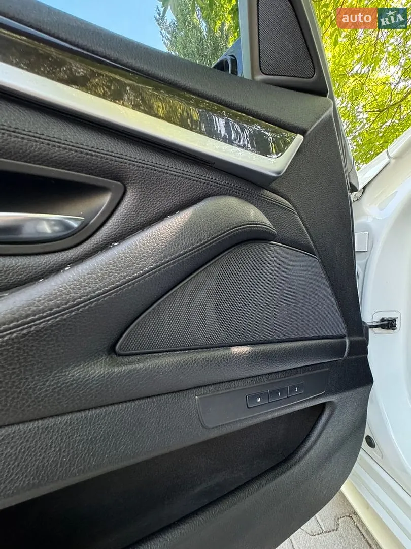 2012 BMW 5er - мініатюра 32