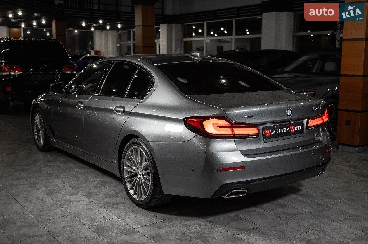 2020 BMW 5er - мініатюра 2