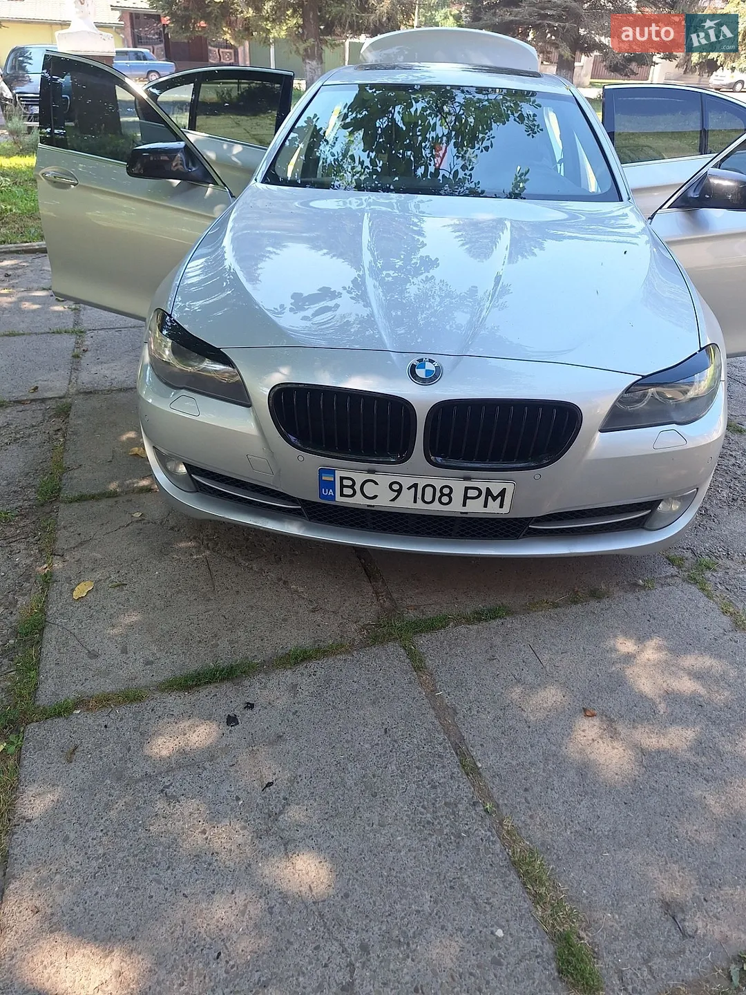 2011 BMW 5er - мініатюра 3