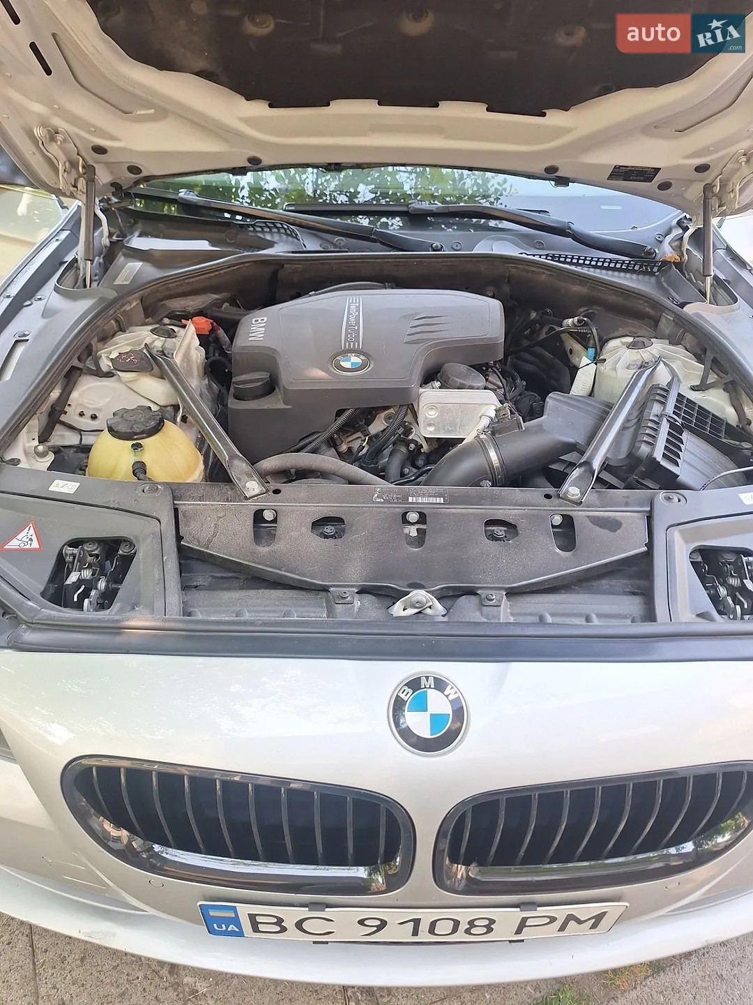 2011 BMW 5er - мініатюра 2
