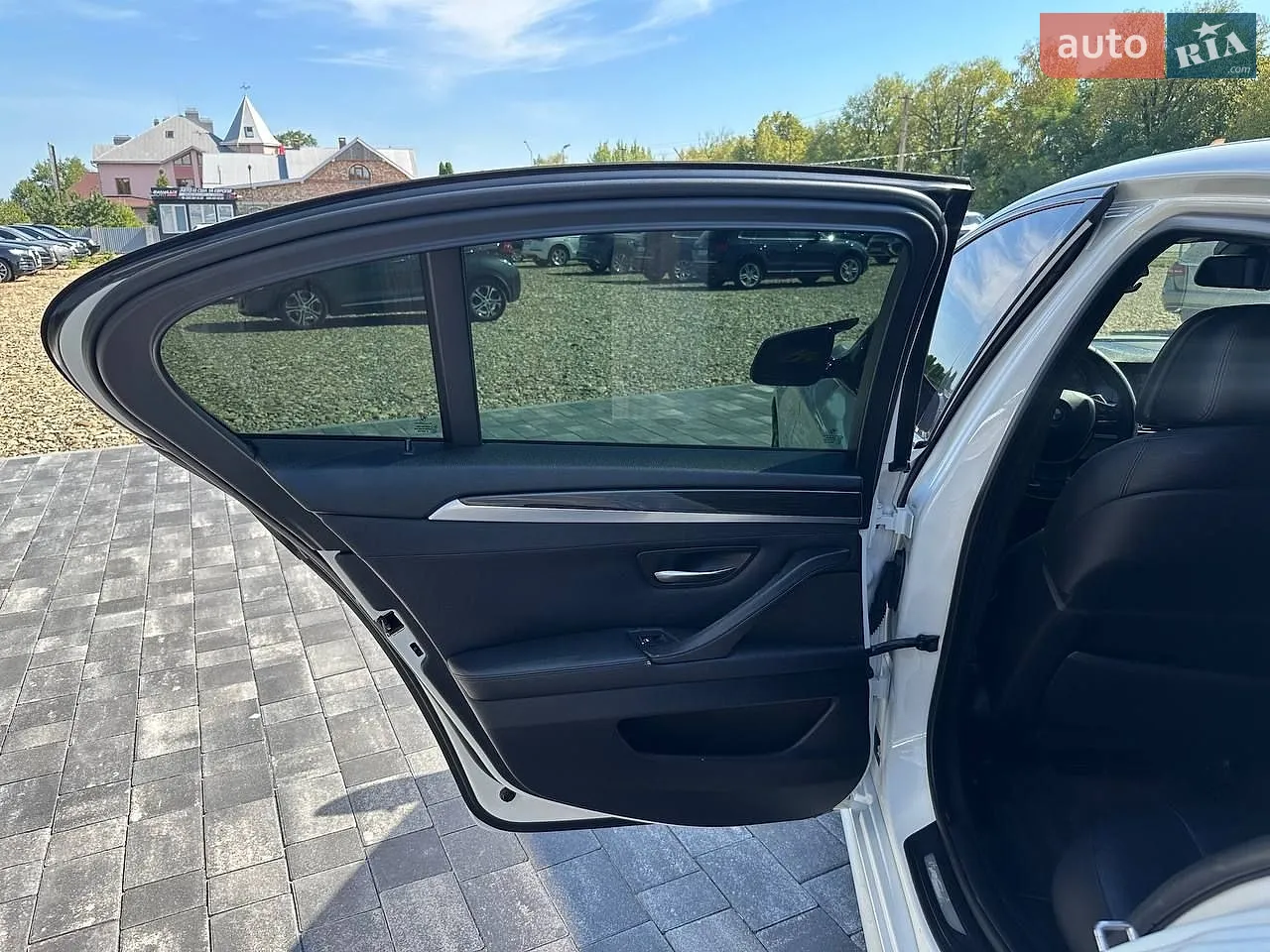 2012 BMW 5er - мініатюра 10