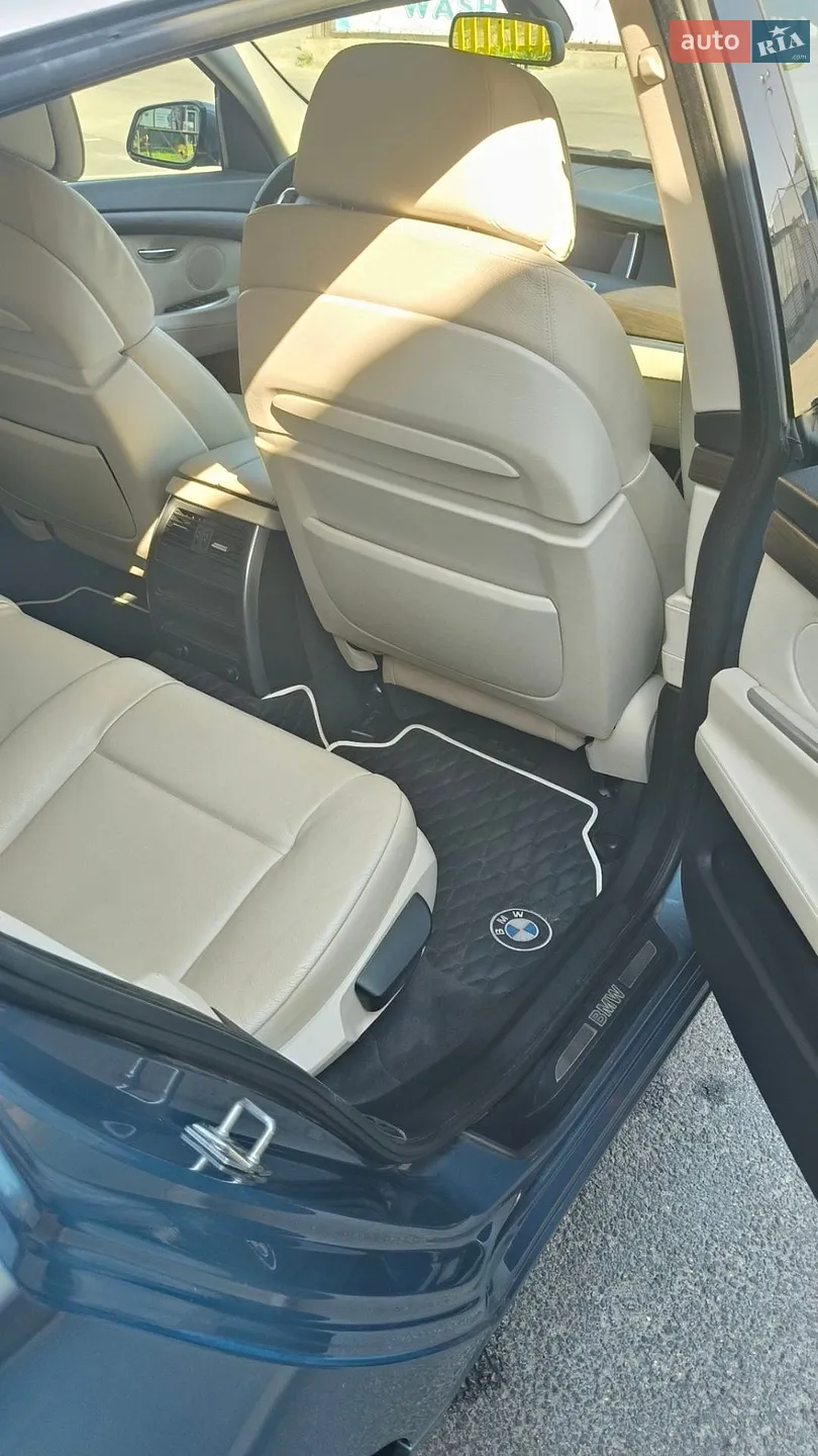 2010 BMW 5er - мініатюра 9