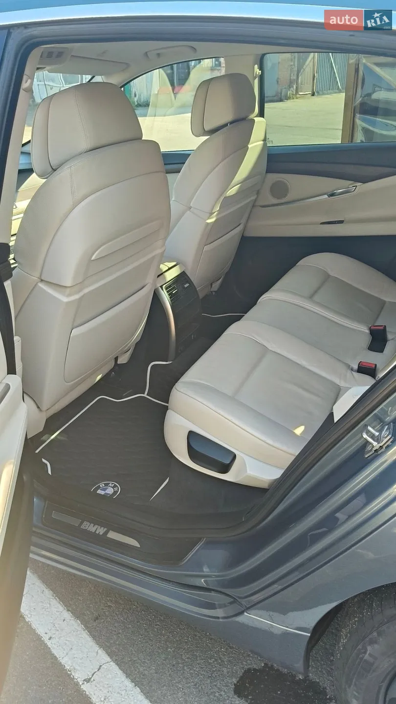 2010 BMW 5er - мініатюра 11