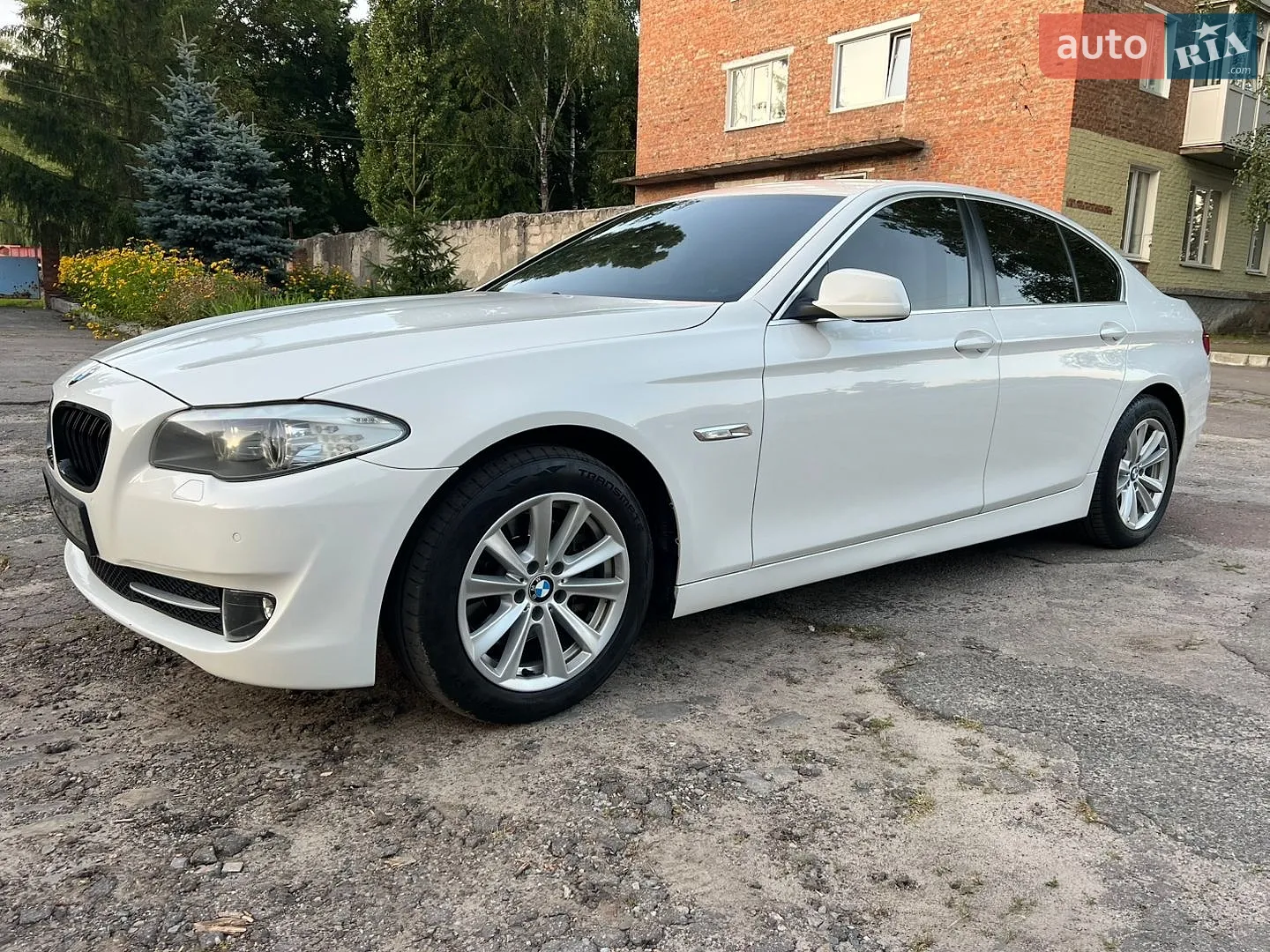 2012 BMW 5er - мініатюра 2