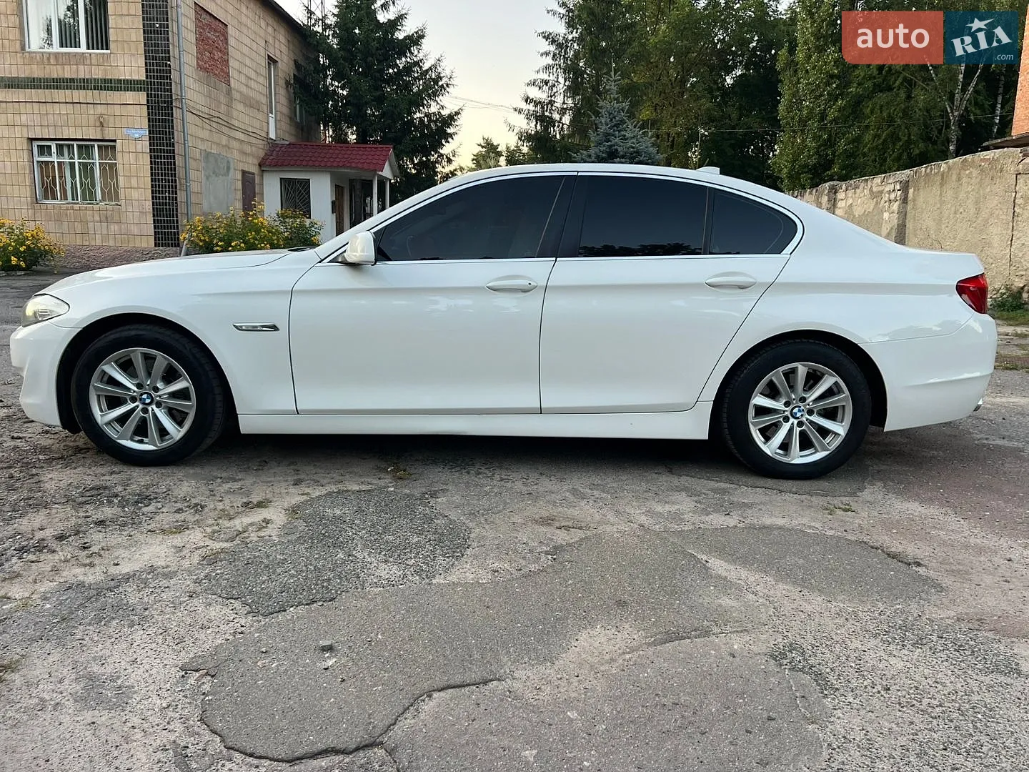 2012 BMW 5er - мініатюра 3