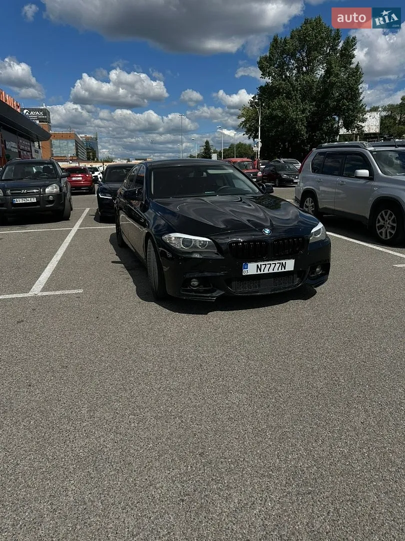 2011 BMW 5er - мініатюра 2