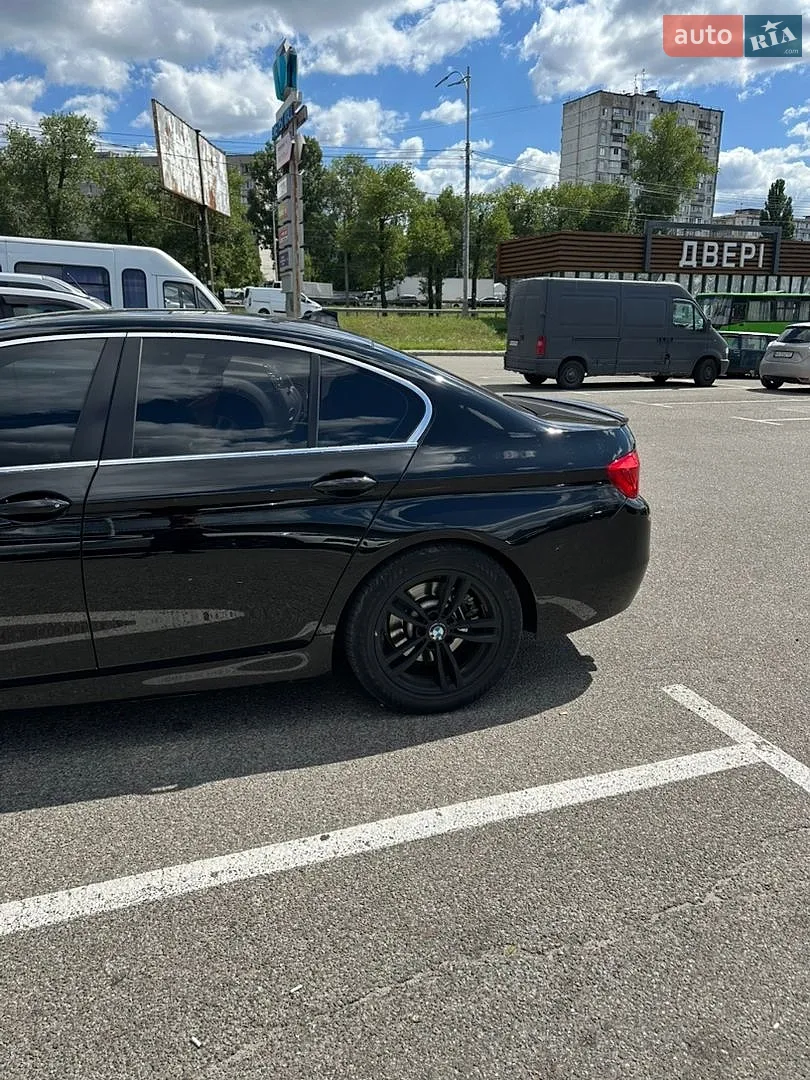 2011 BMW 5er - мініатюра 6