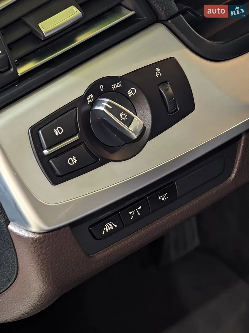 2013 BMW 5er - мініатюра 16