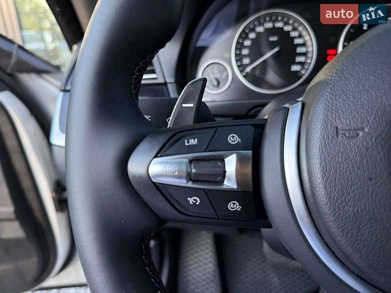 2010 BMW 5er - мініатюра 17