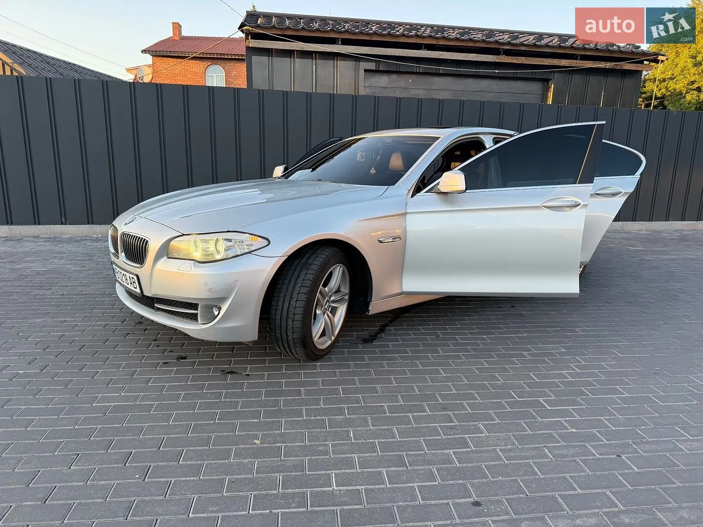 2011 BMW 5er - мініатюра 4