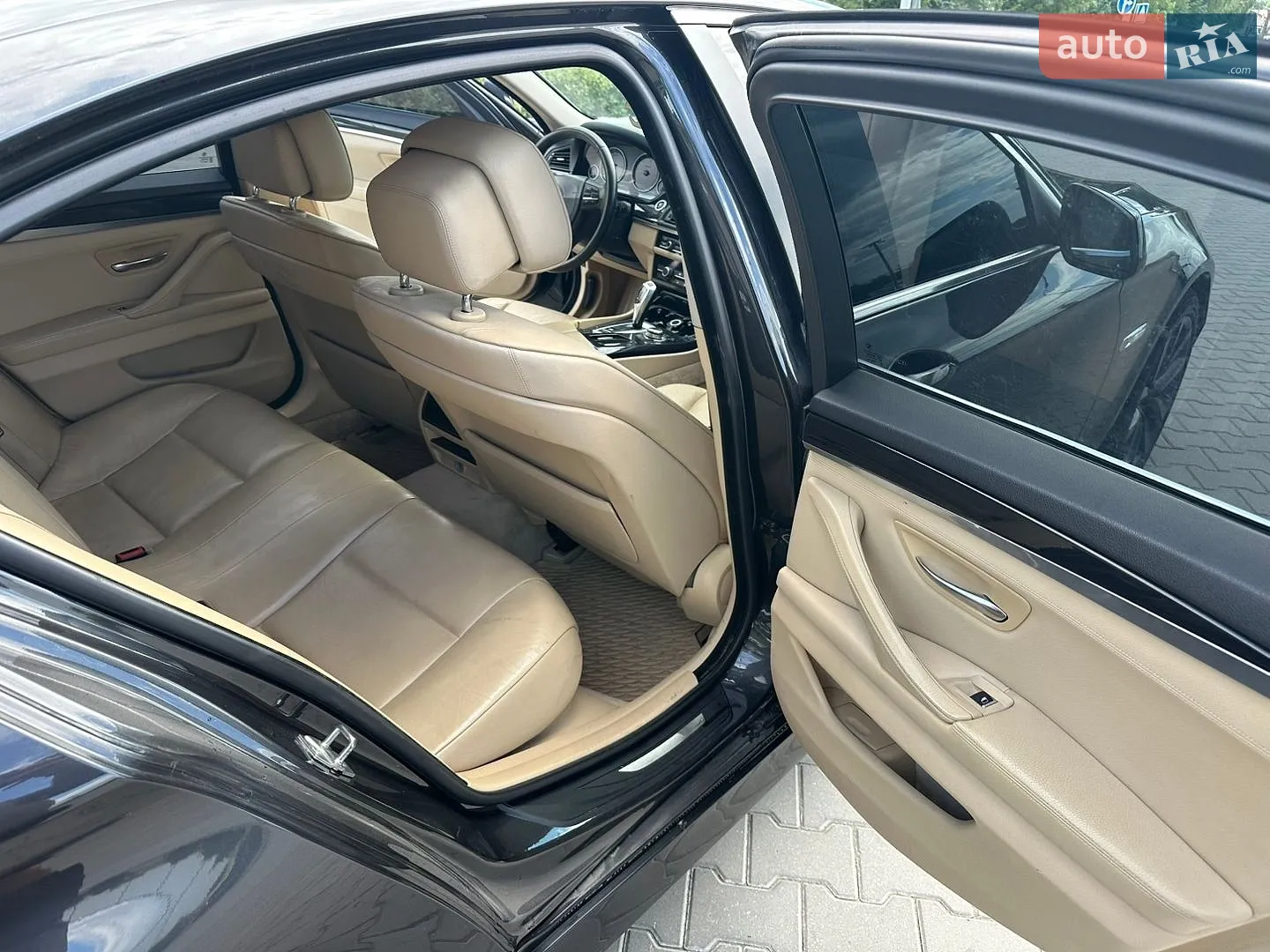 2010 BMW 5er - мініатюра 13