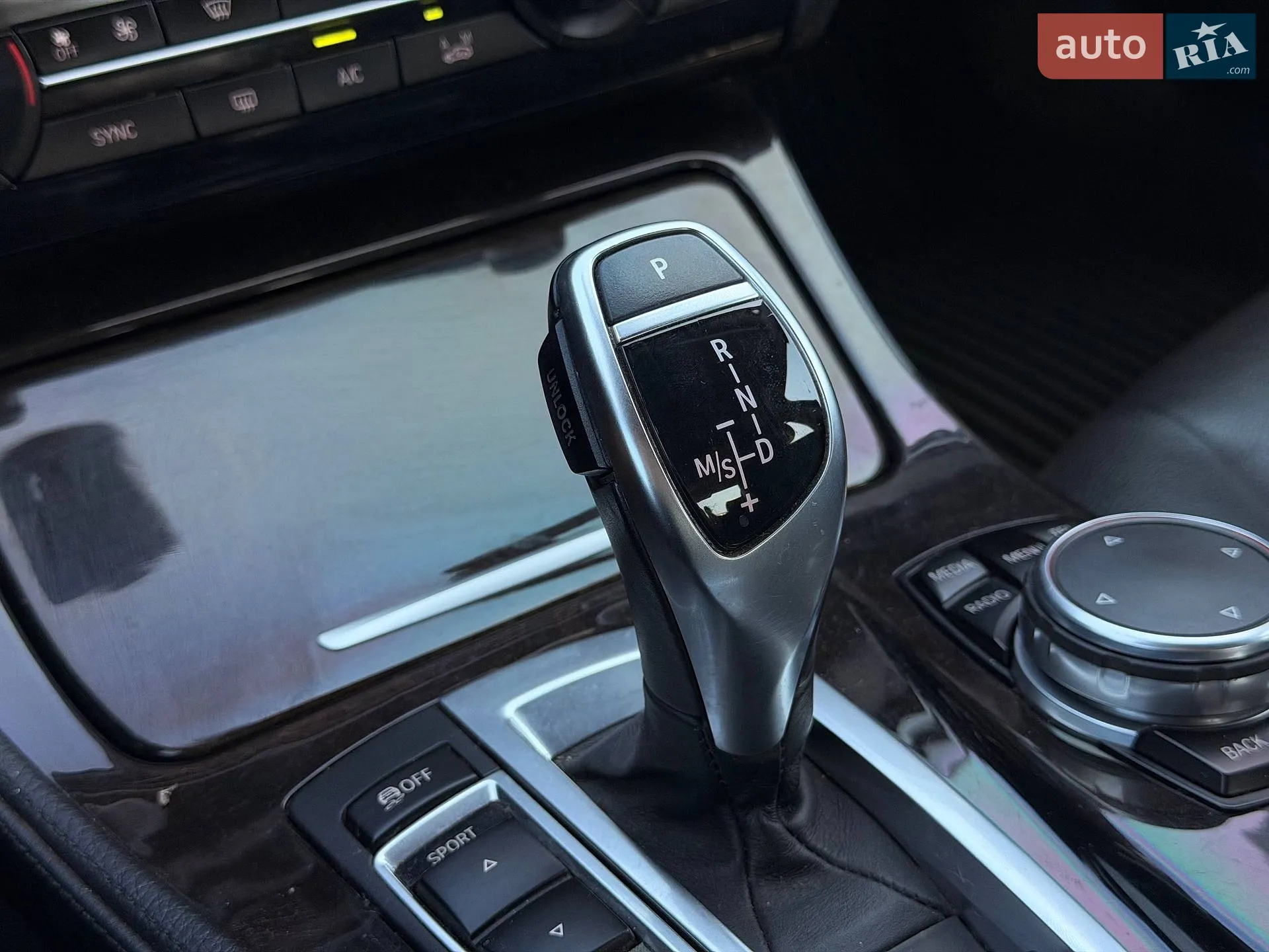 2015 BMW 5er - мініатюра 76