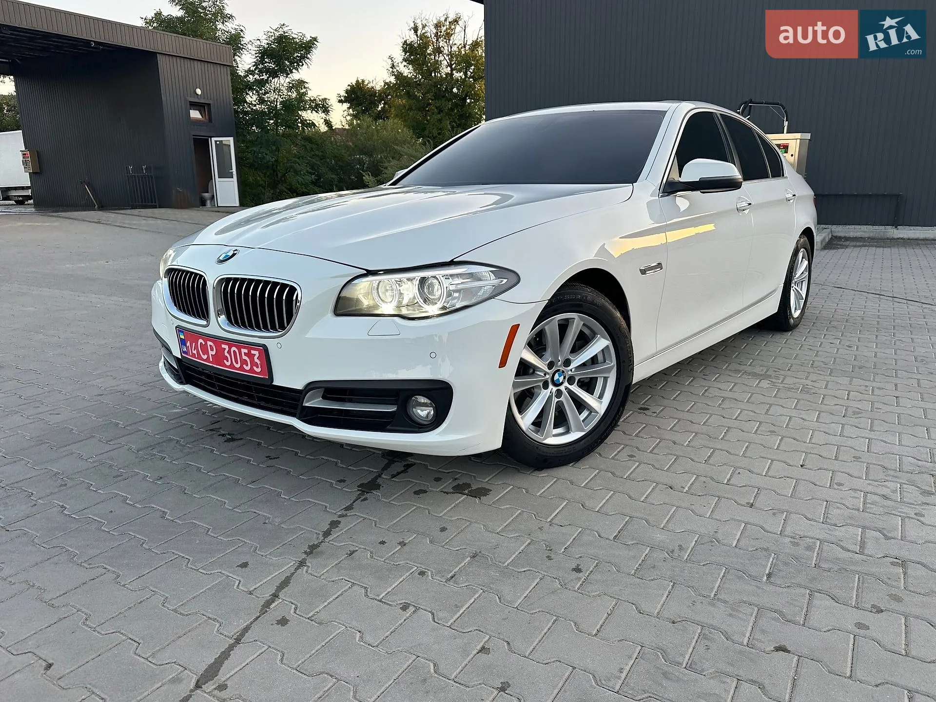 2015 BMW 5er - мініатюра 3