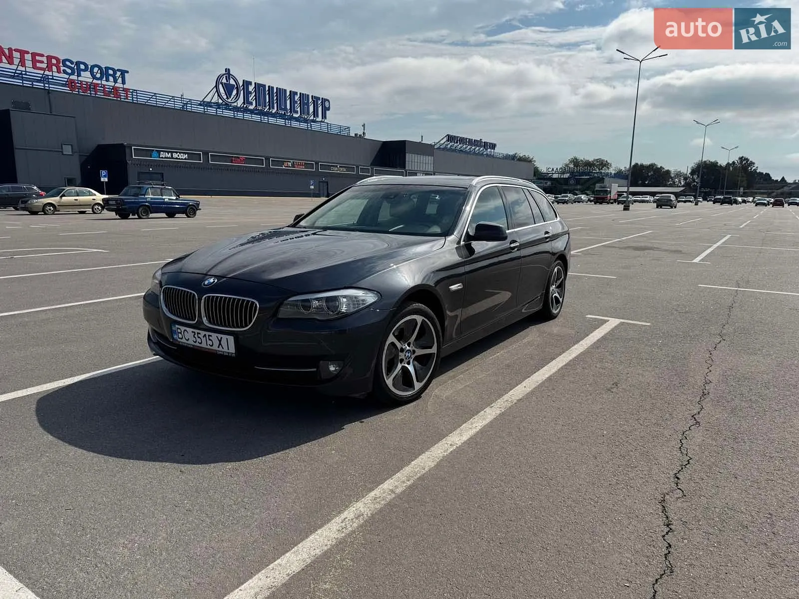 2011 BMW 5er - мініатюра 4