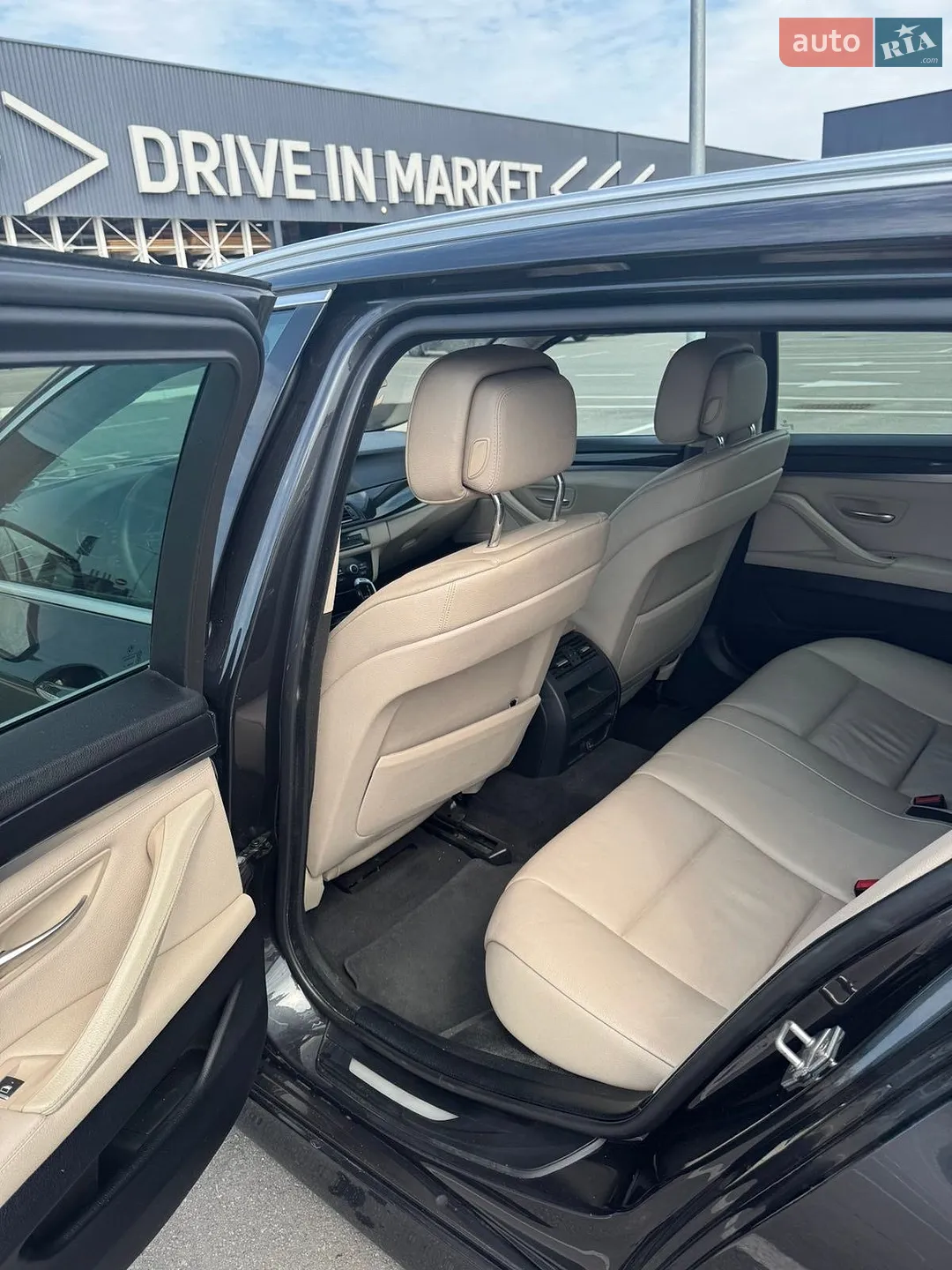 2011 BMW 5er - мініатюра 15