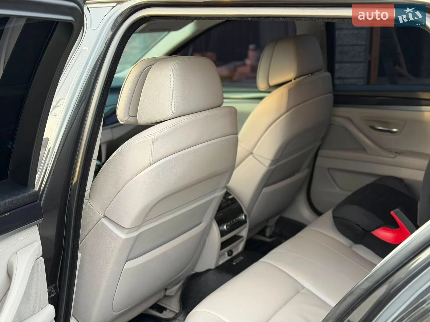 2012 BMW 5er - мініатюра 23