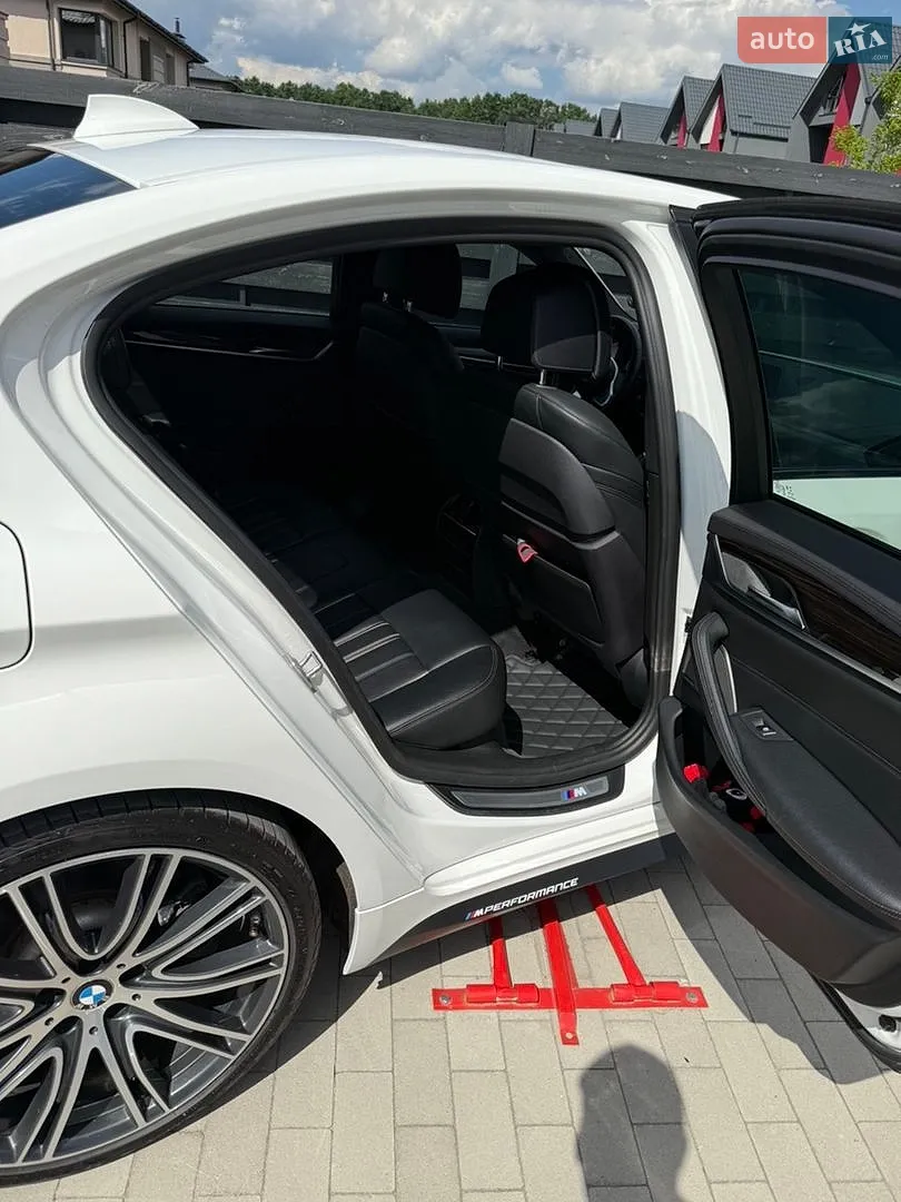 2017 BMW 5er - мініатюра 3