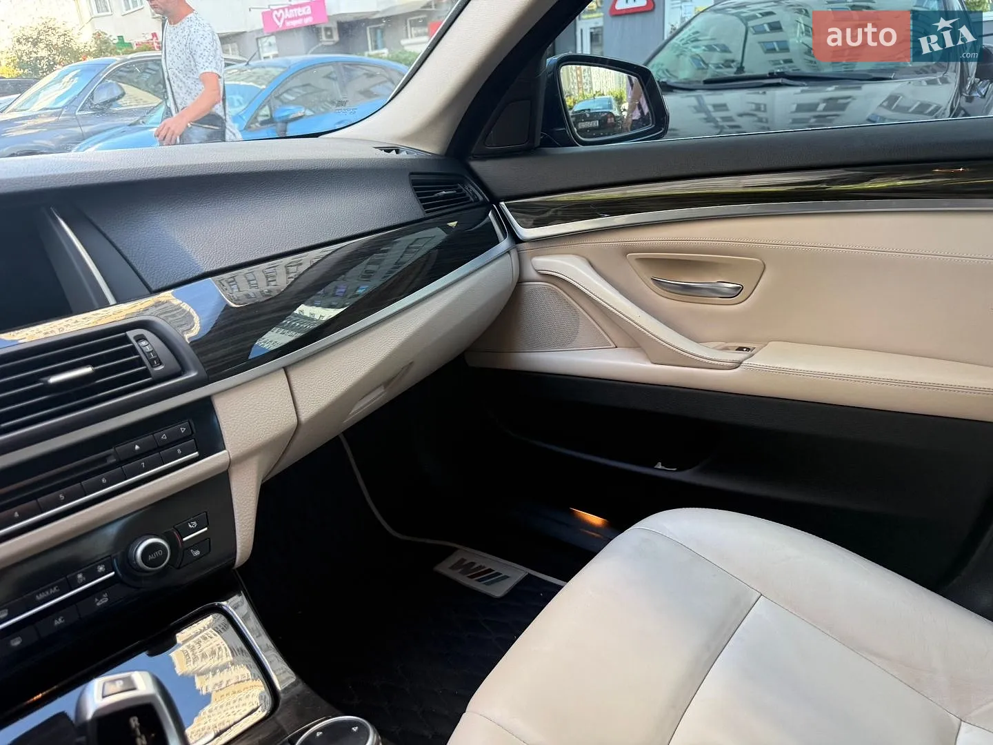 2014 BMW 5er - мініатюра 18