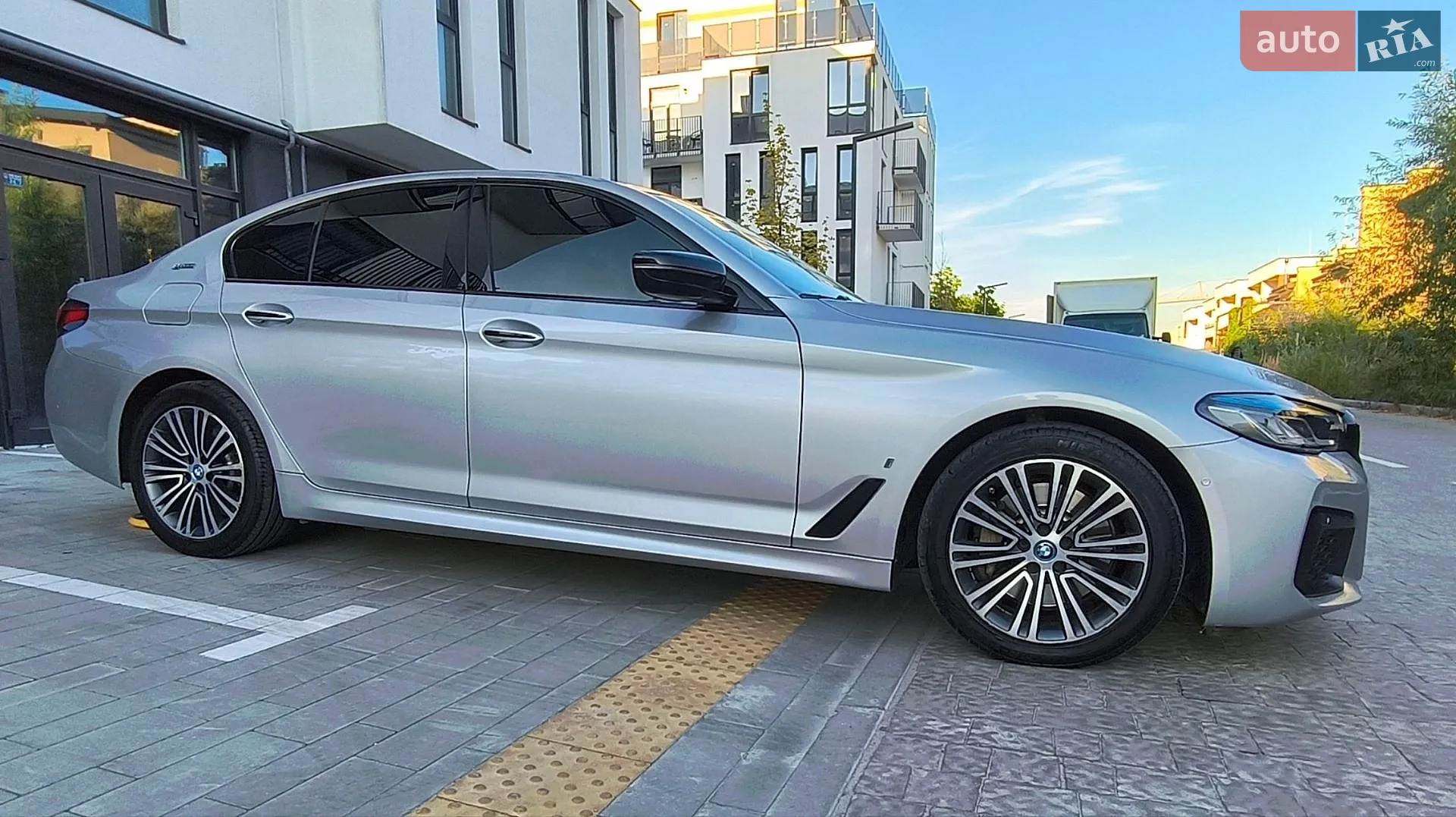 2018 BMW 5er - мініатюра 3