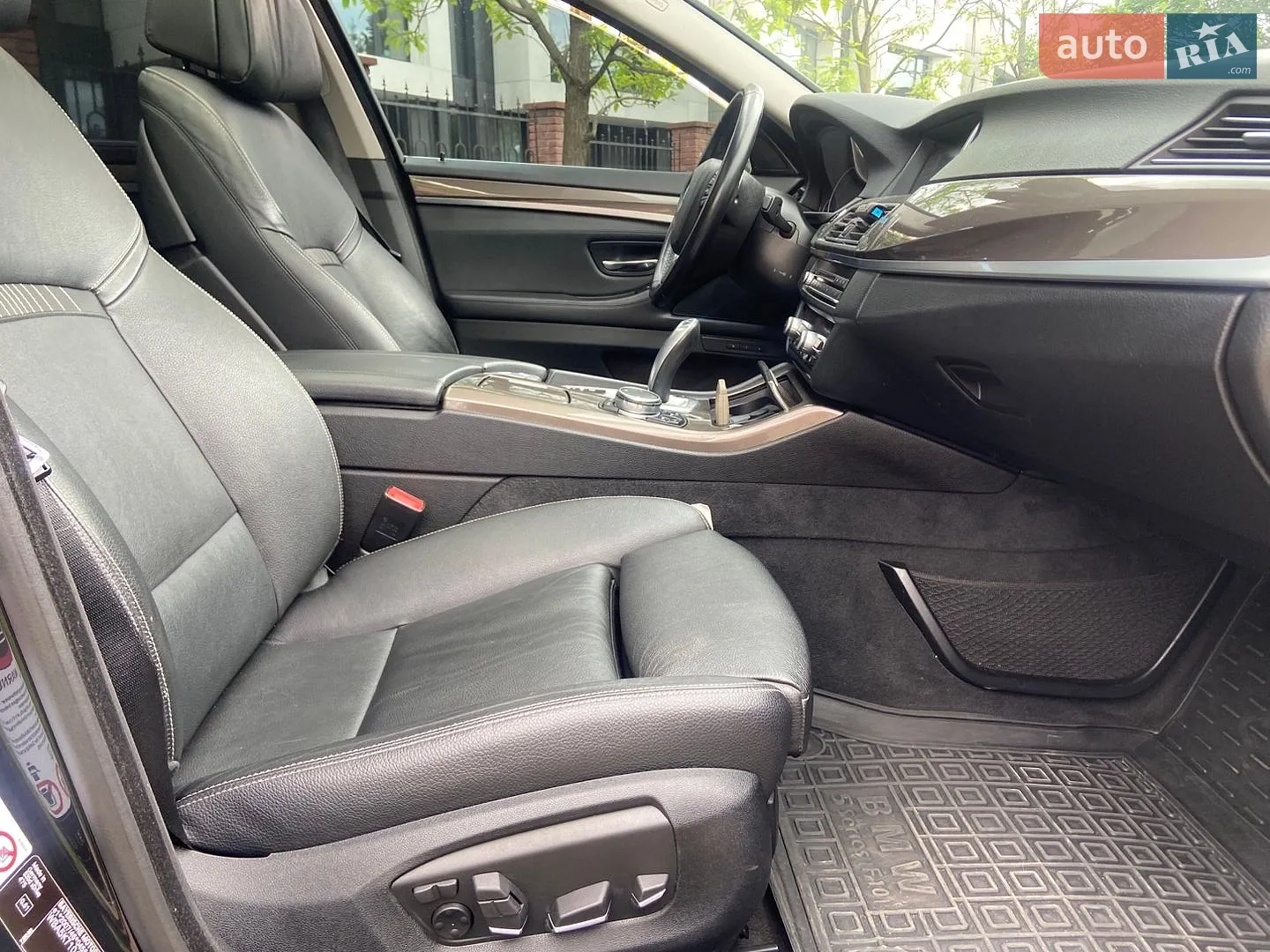 2014 BMW 5er - мініатюра 21