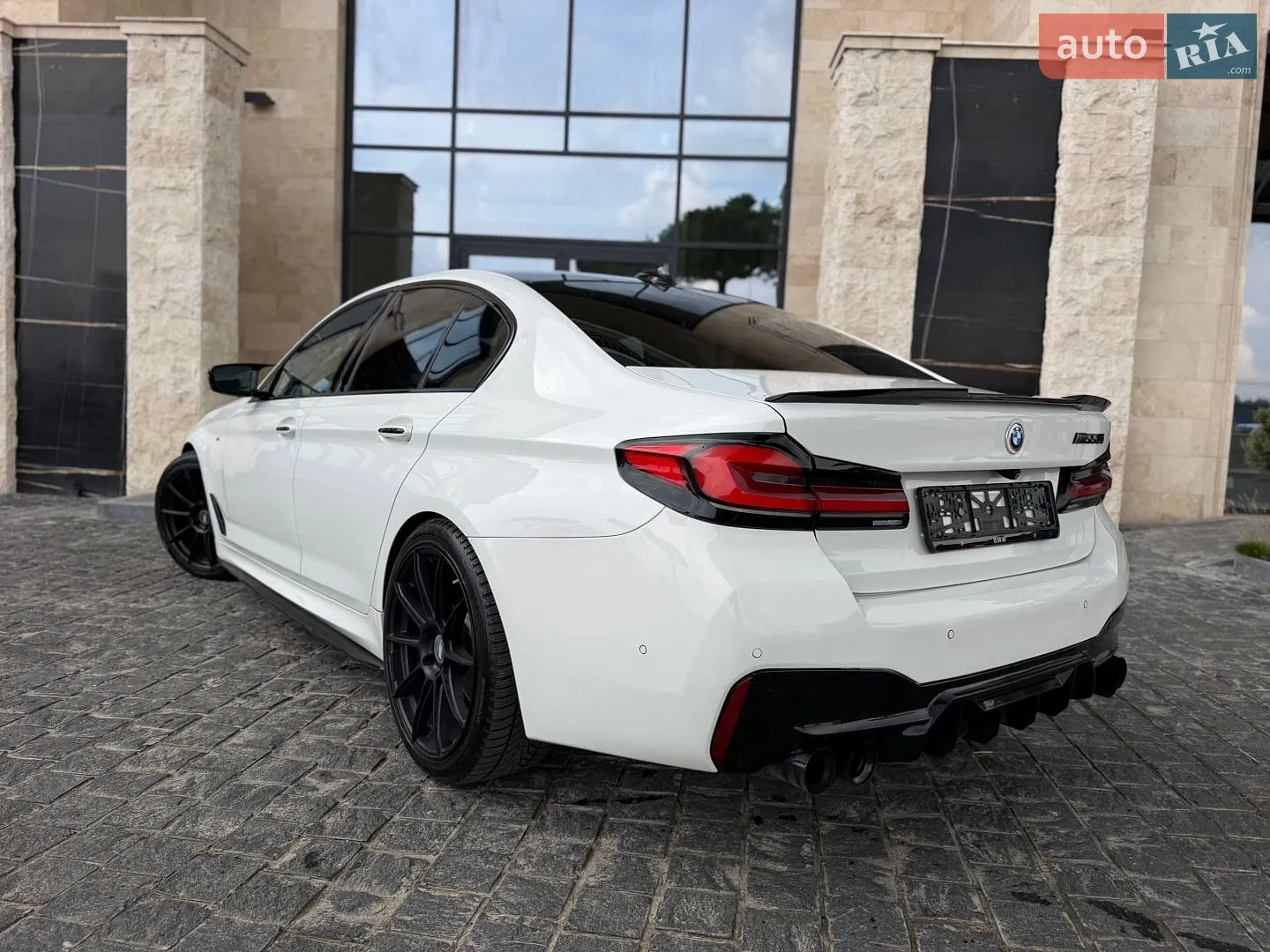 2017 BMW 5er - мініатюра 5