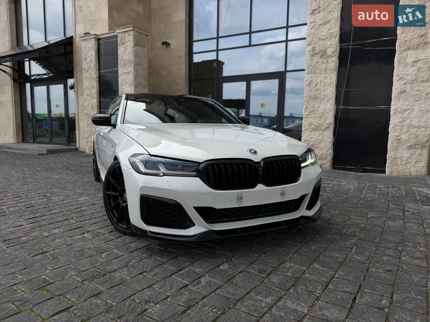 2017 BMW 5er - мініатюра 16