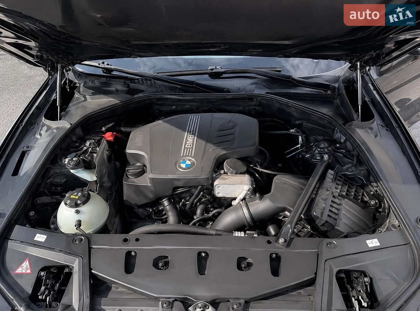 2011 BMW 5er - мініатюра 14