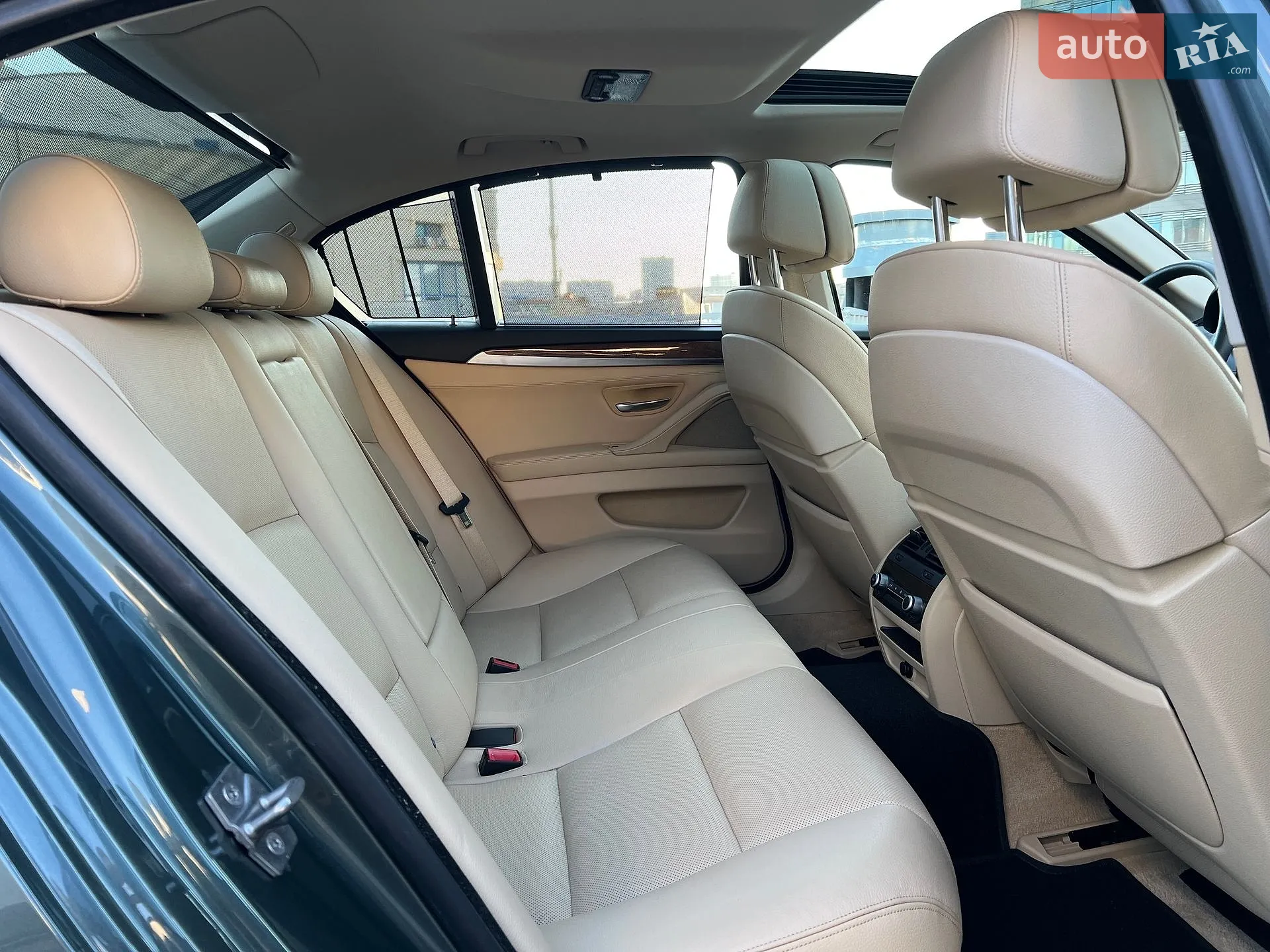 2012 BMW 5er - мініатюра 26