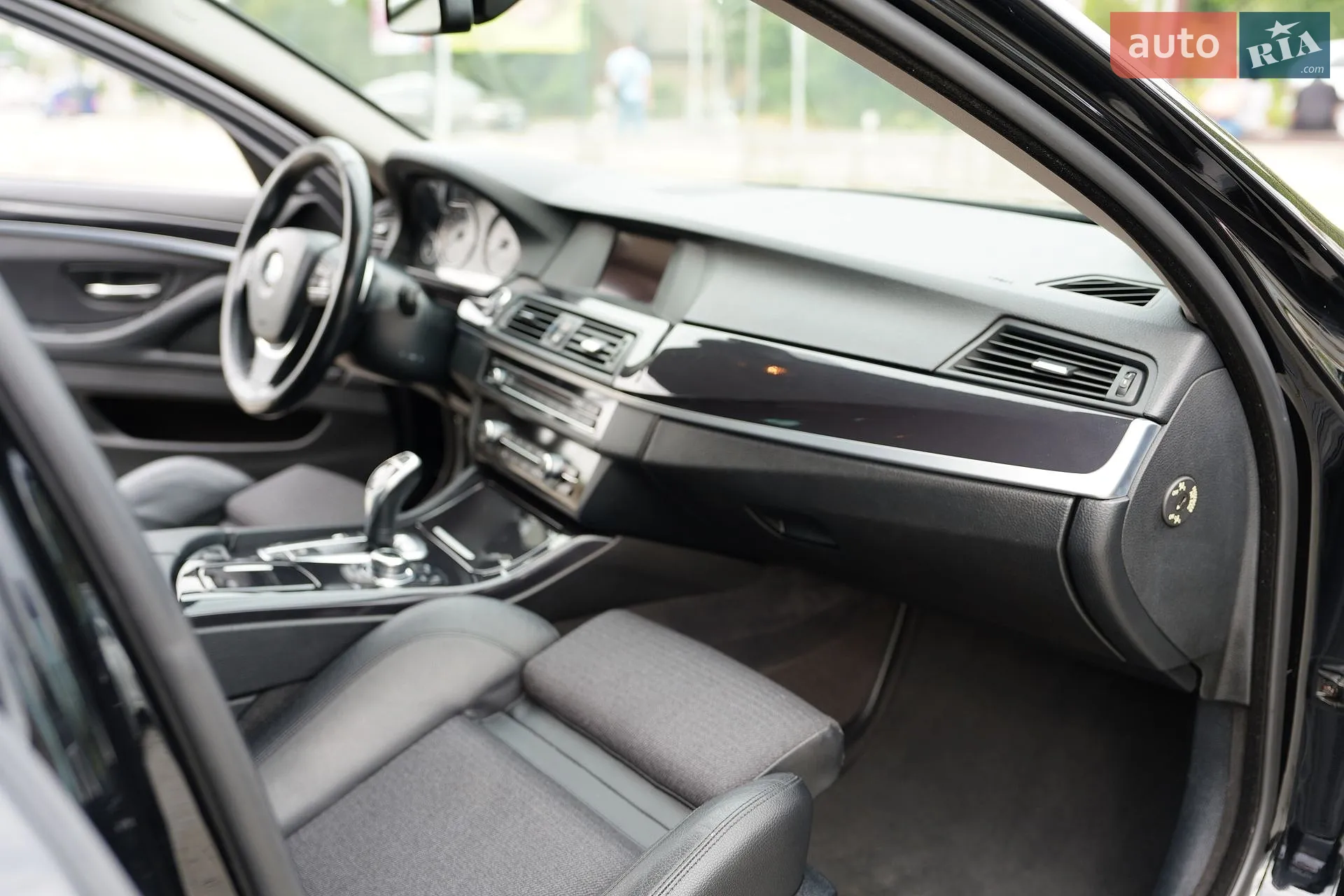 2013 BMW 5er - мініатюра 18